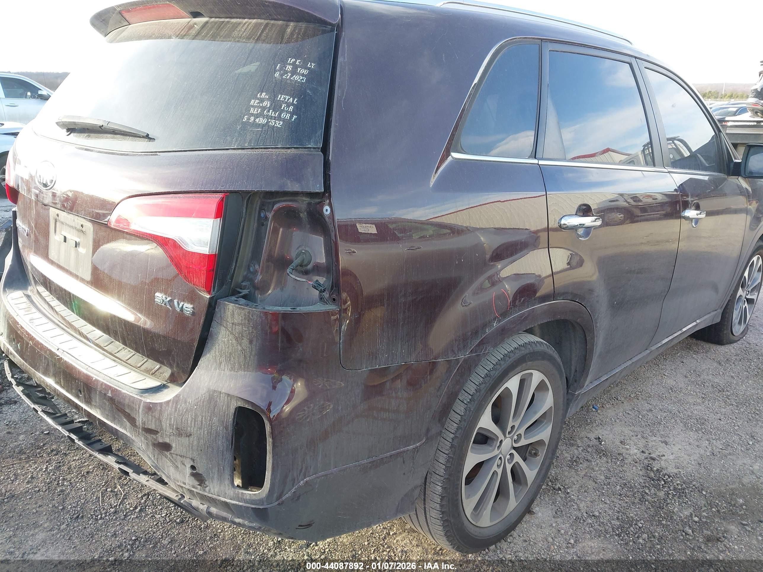 KIA SORENTO image 4