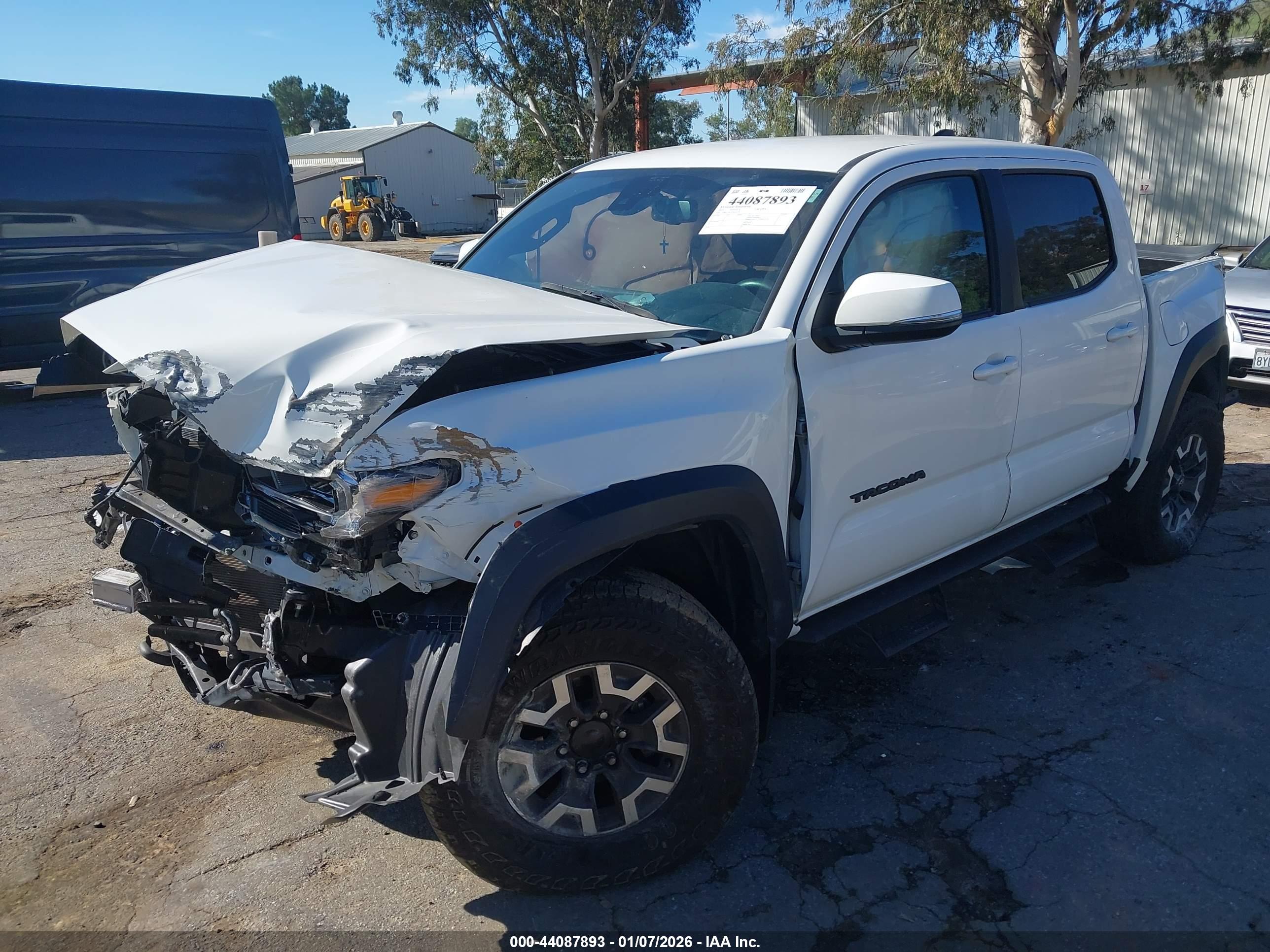 TOYOTA TACOMA image 2