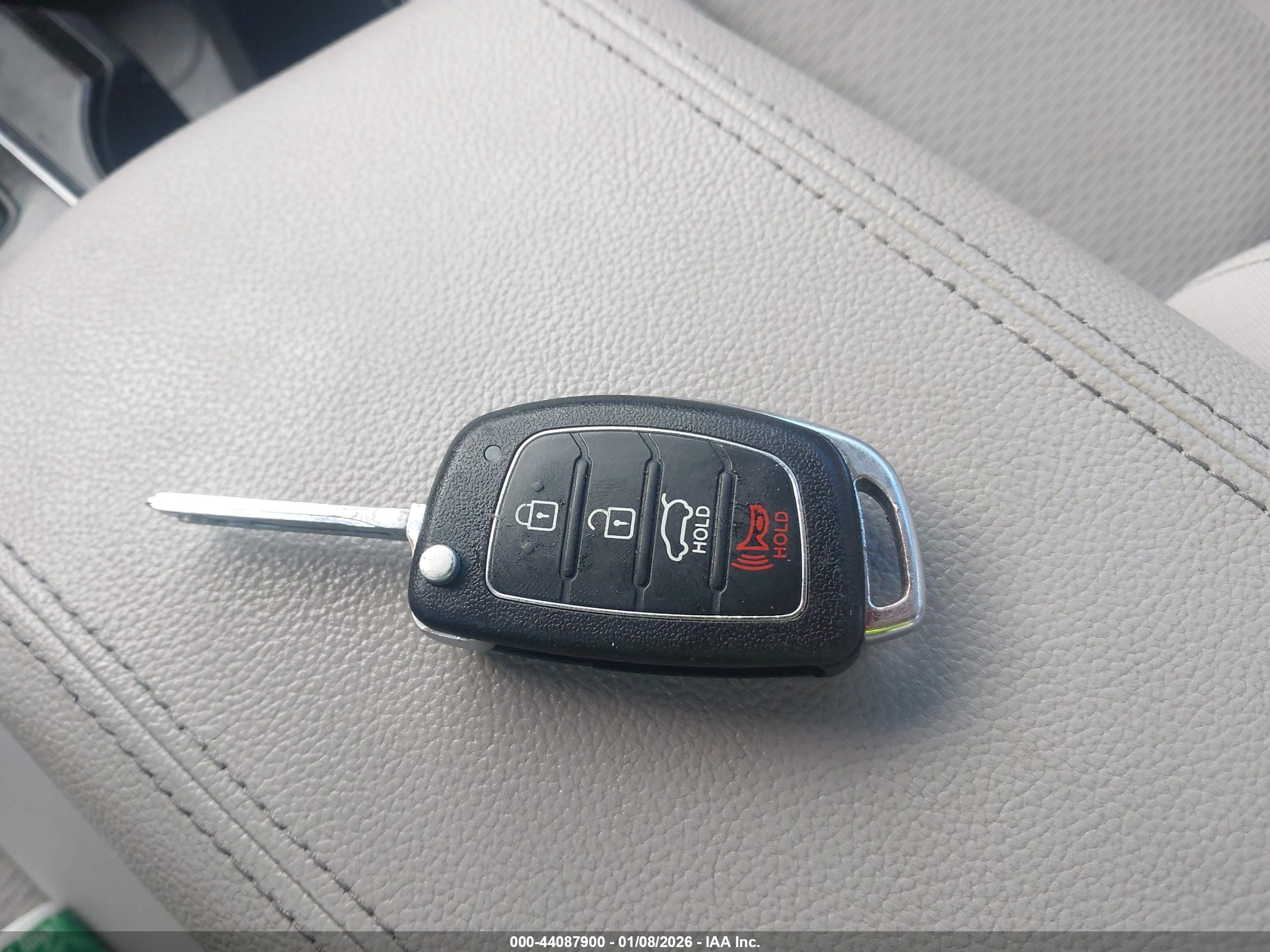 HYUNDAI SONATA image 11