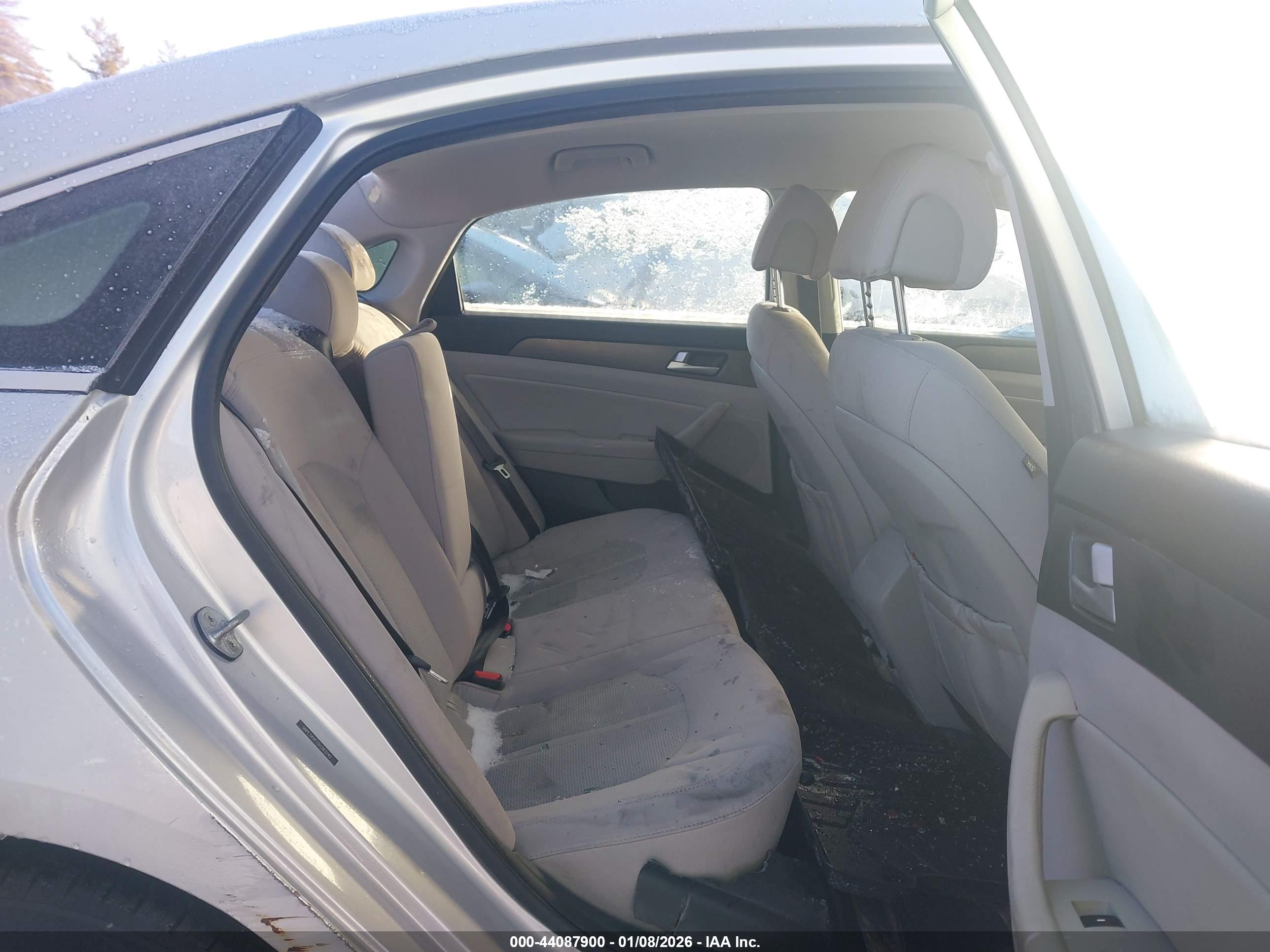 HYUNDAI SONATA image 8