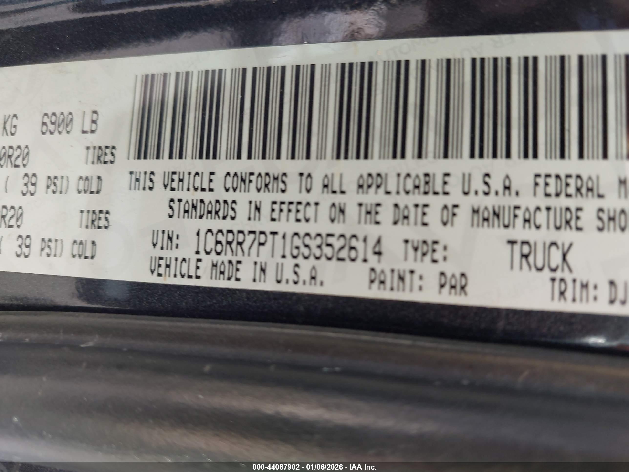 RAM 1500 image 9