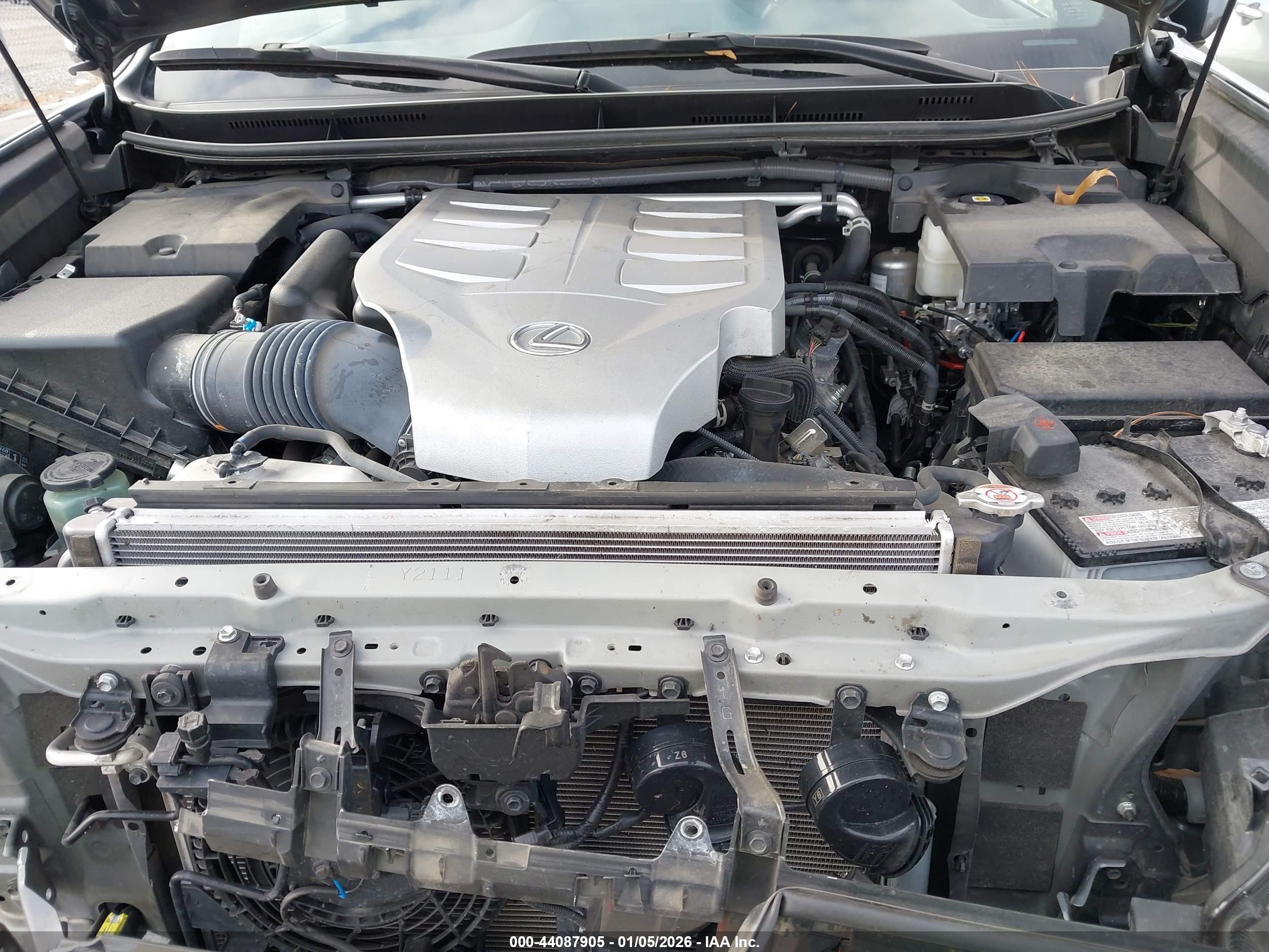 LEXUS GX image 10