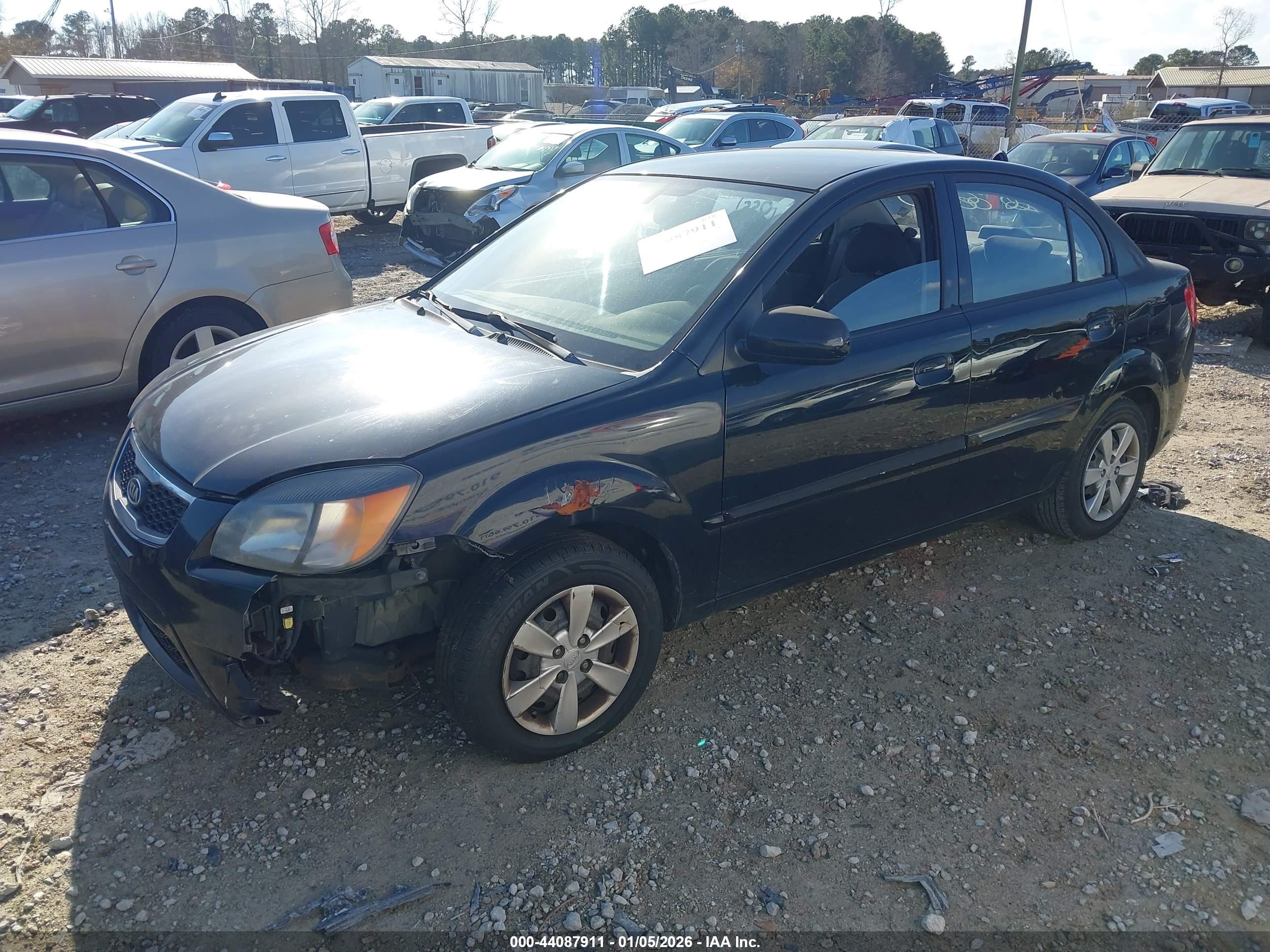 KIA RIO image 2
