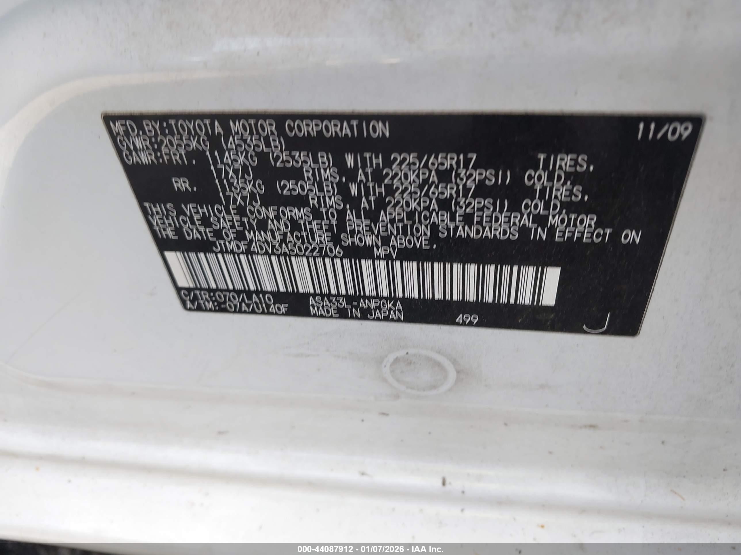 TOYOTA RAV4 image 9