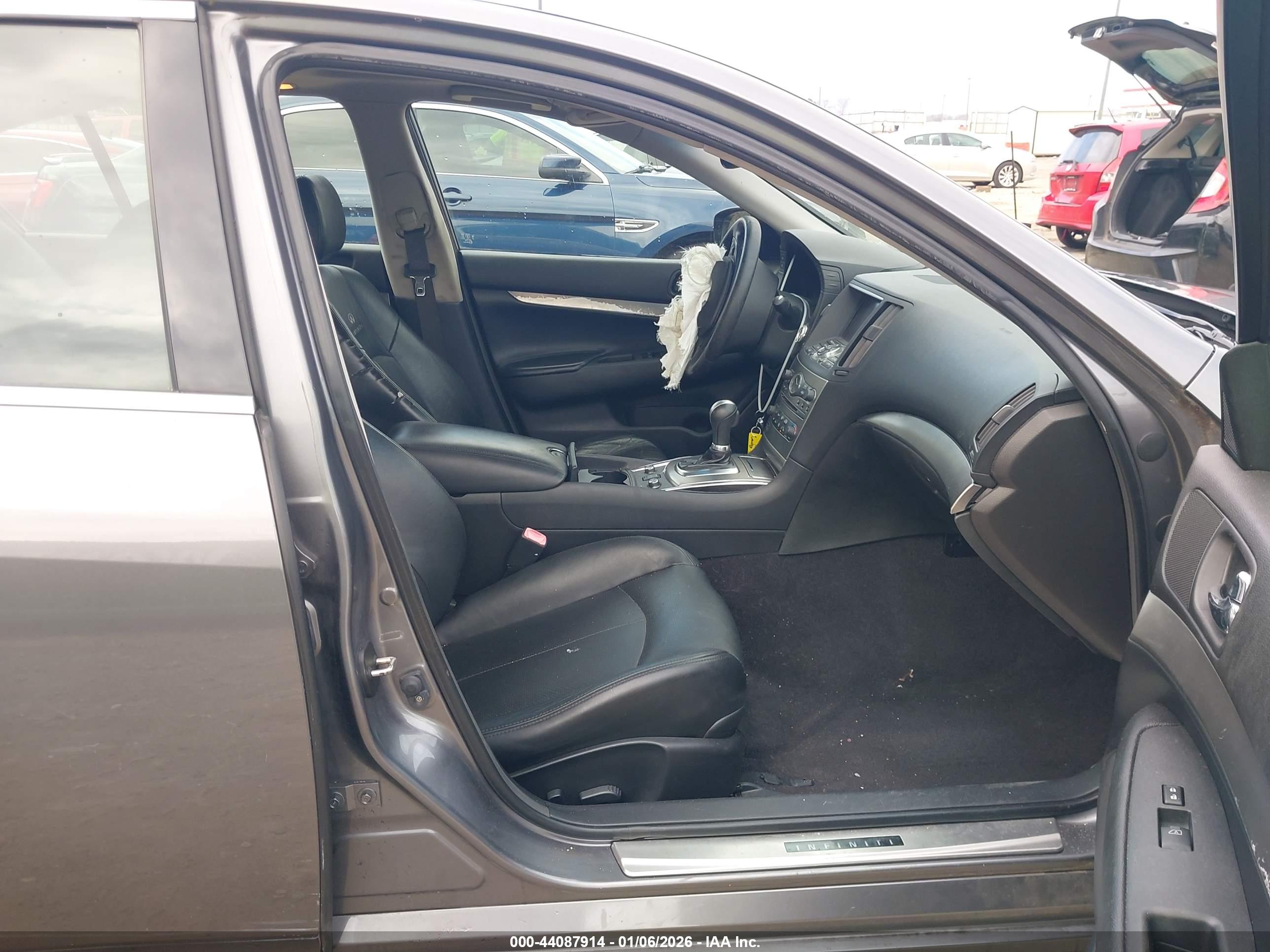 INFINITI G37X image 5