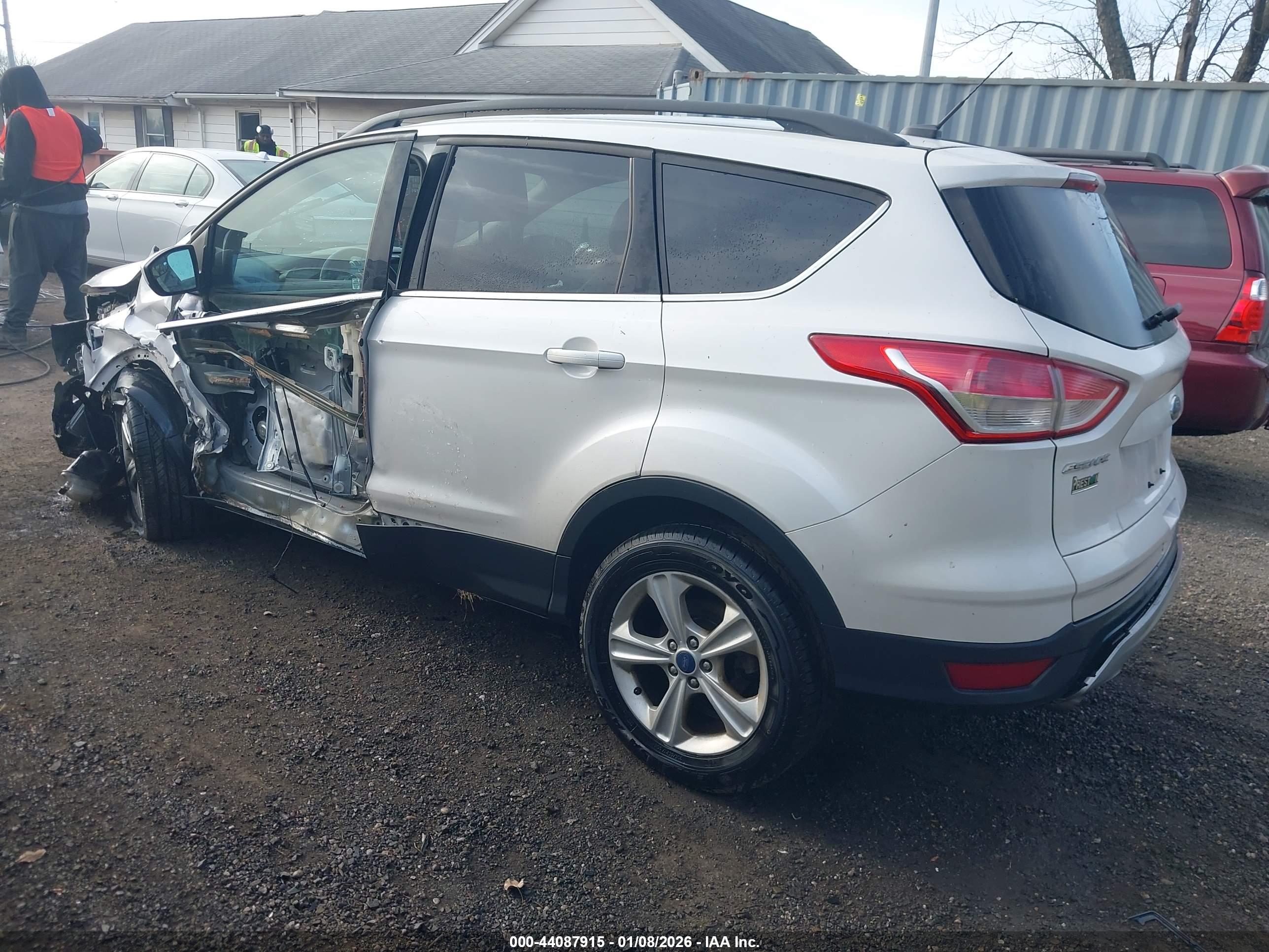 FORD ESCAPE image 3