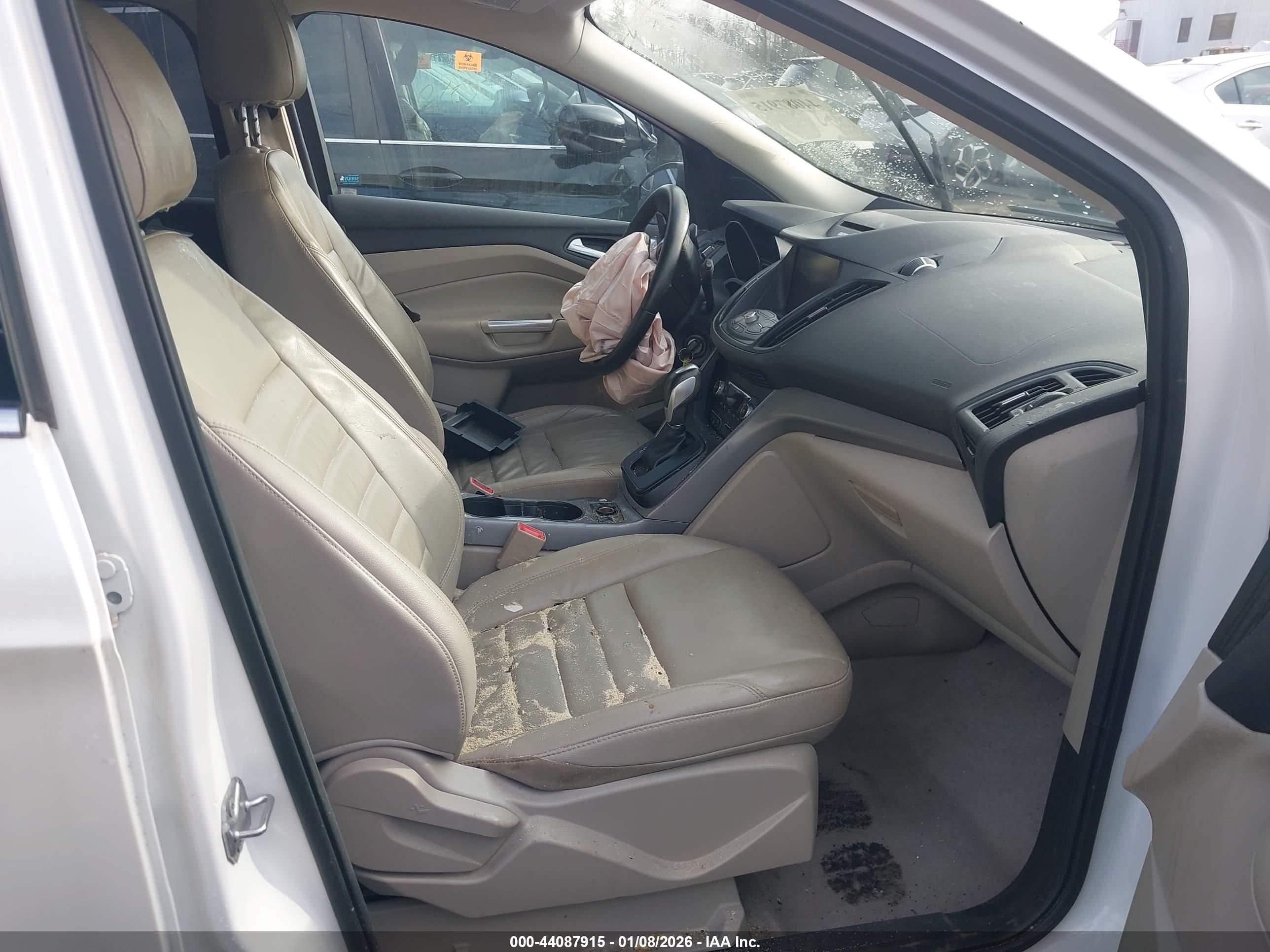 FORD ESCAPE image 5