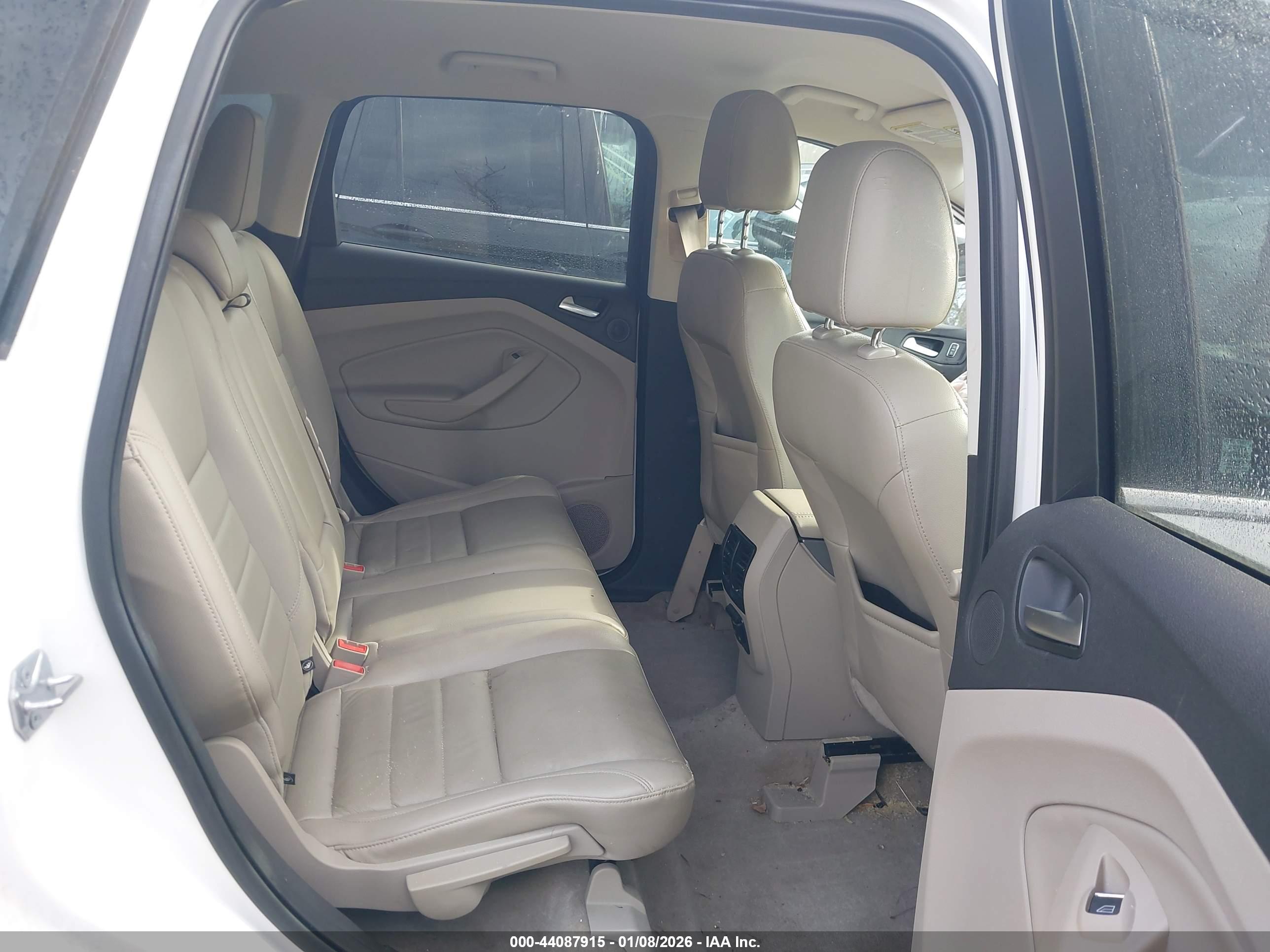 FORD ESCAPE image 8