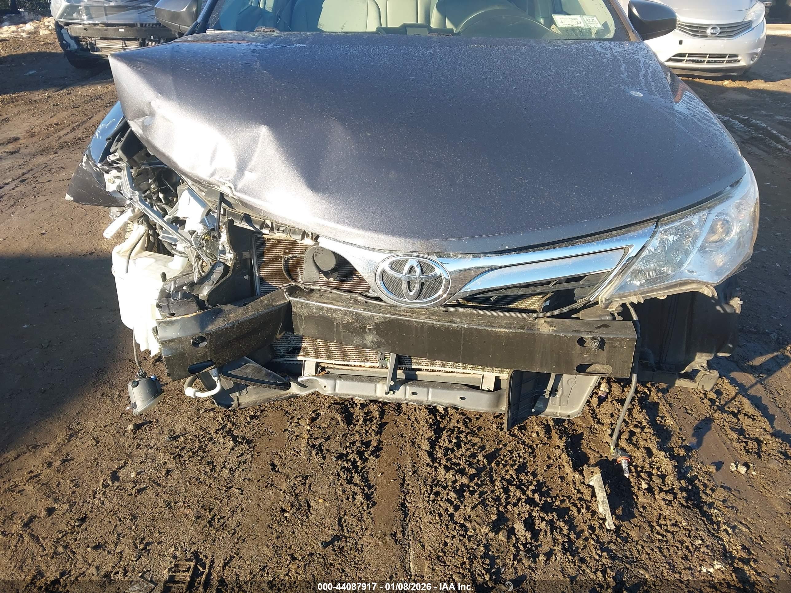 TOYOTA CAMRY image 6