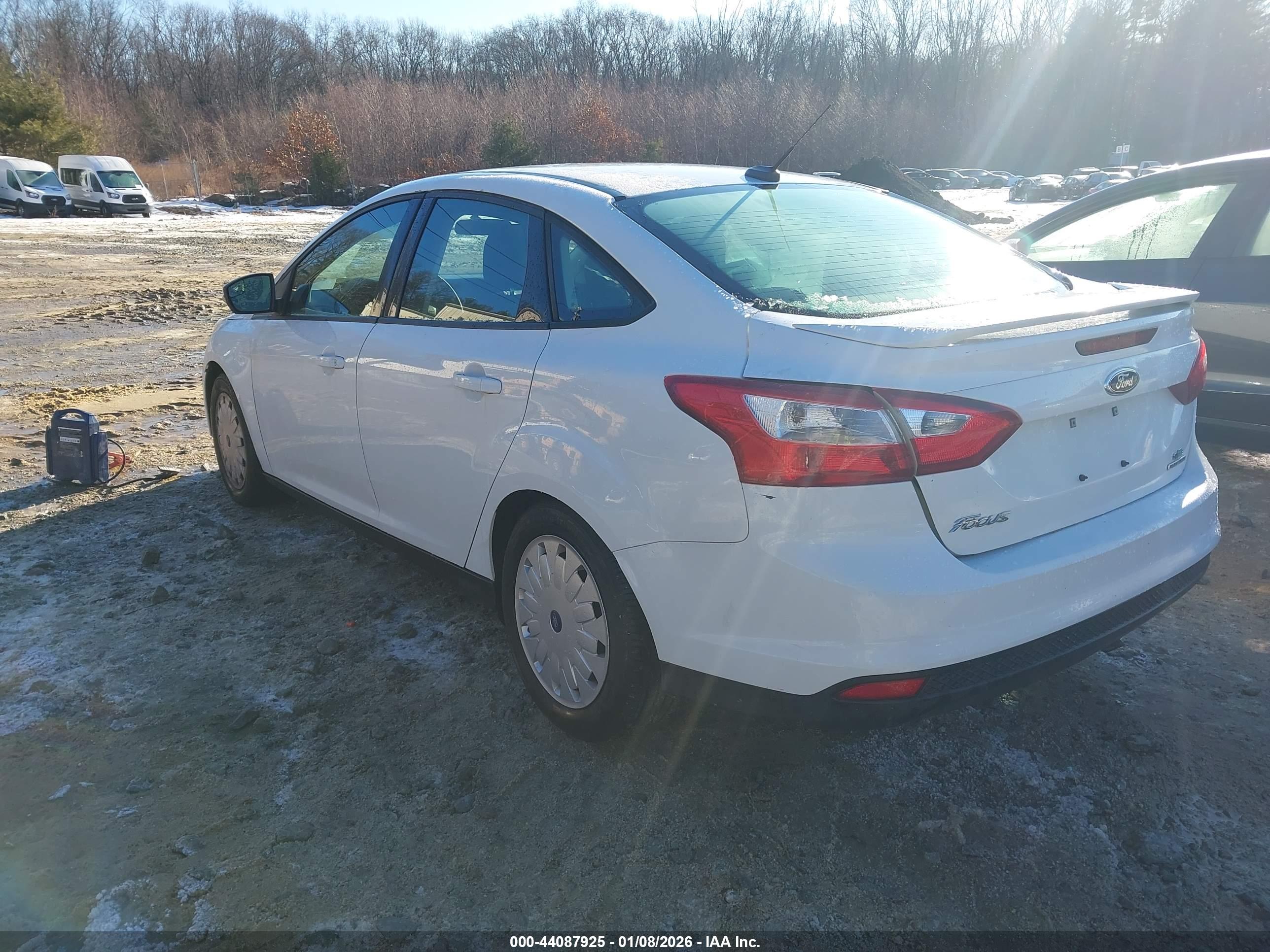 FORD FOCUS image 3