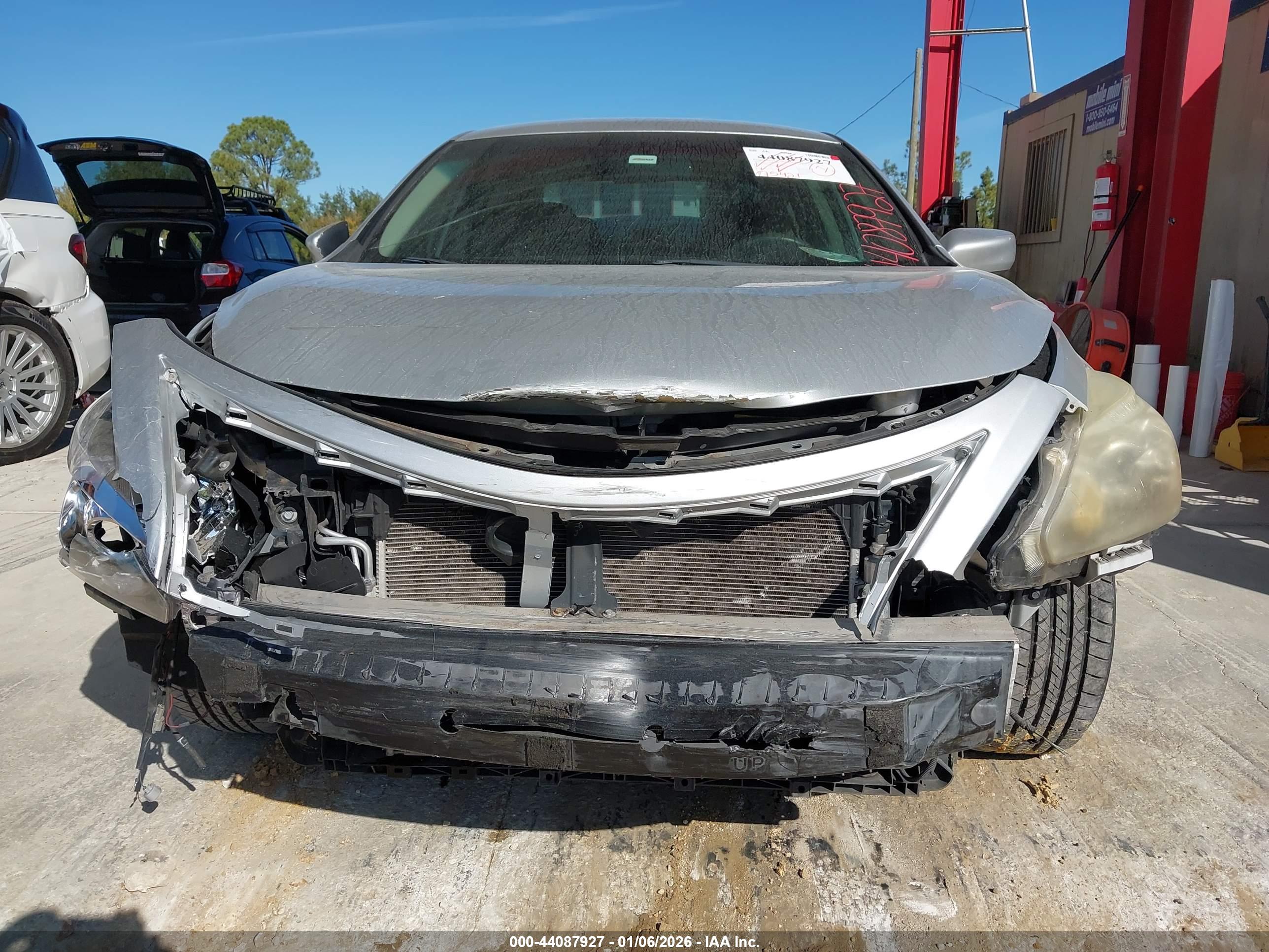 NISSAN ALTIMA image 6