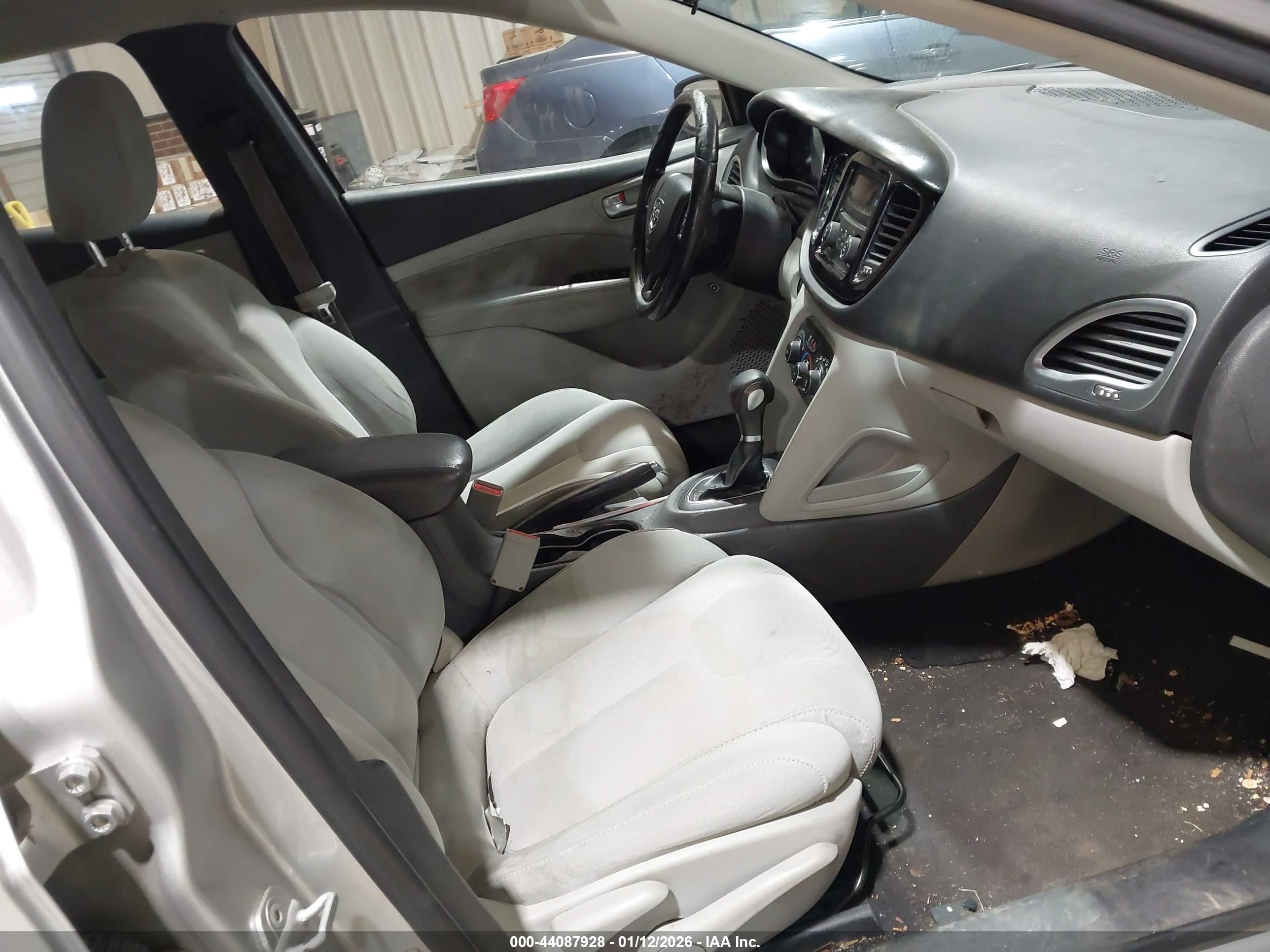 DODGE DART image 5