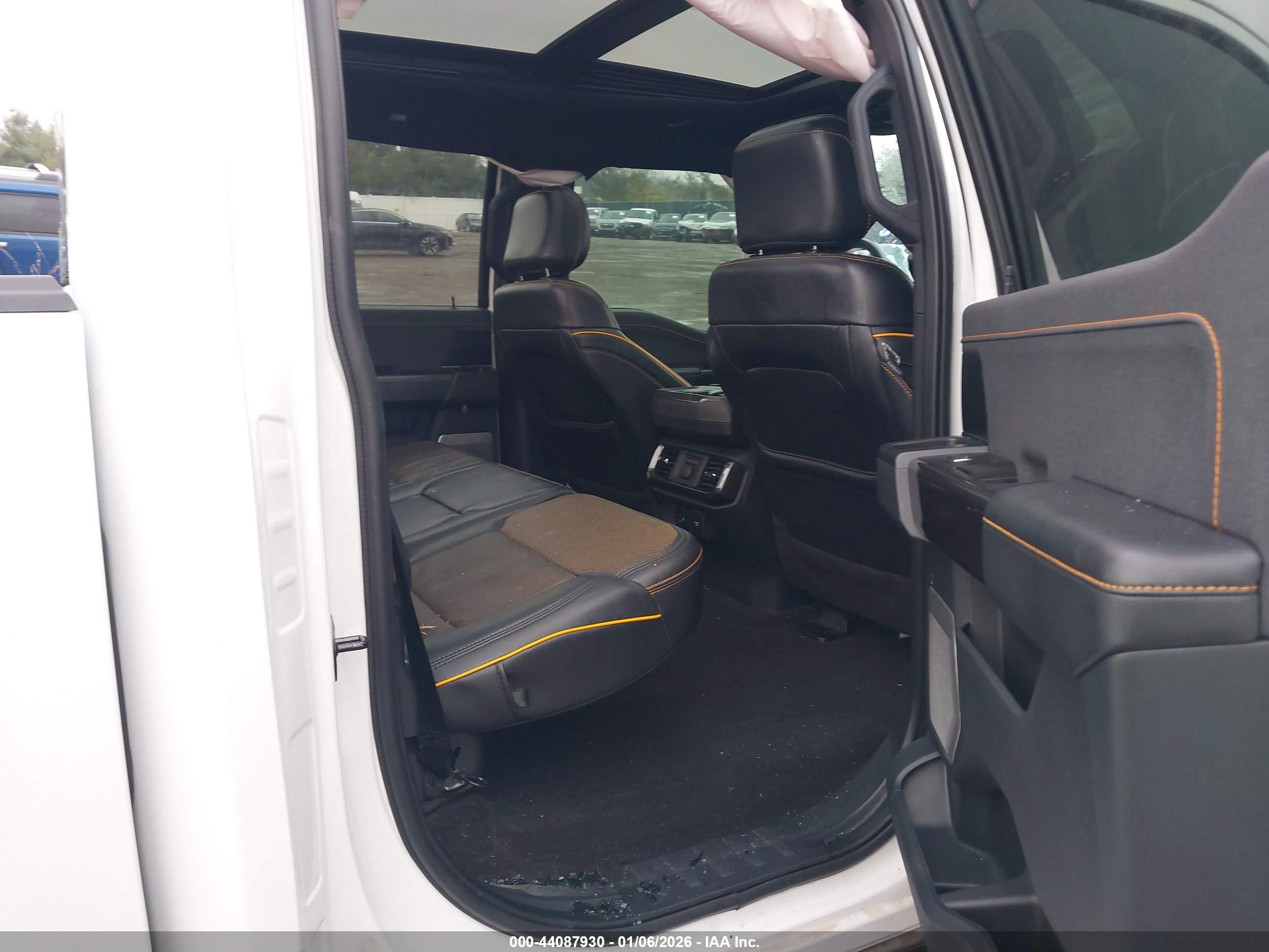 FORD F-150 image 8