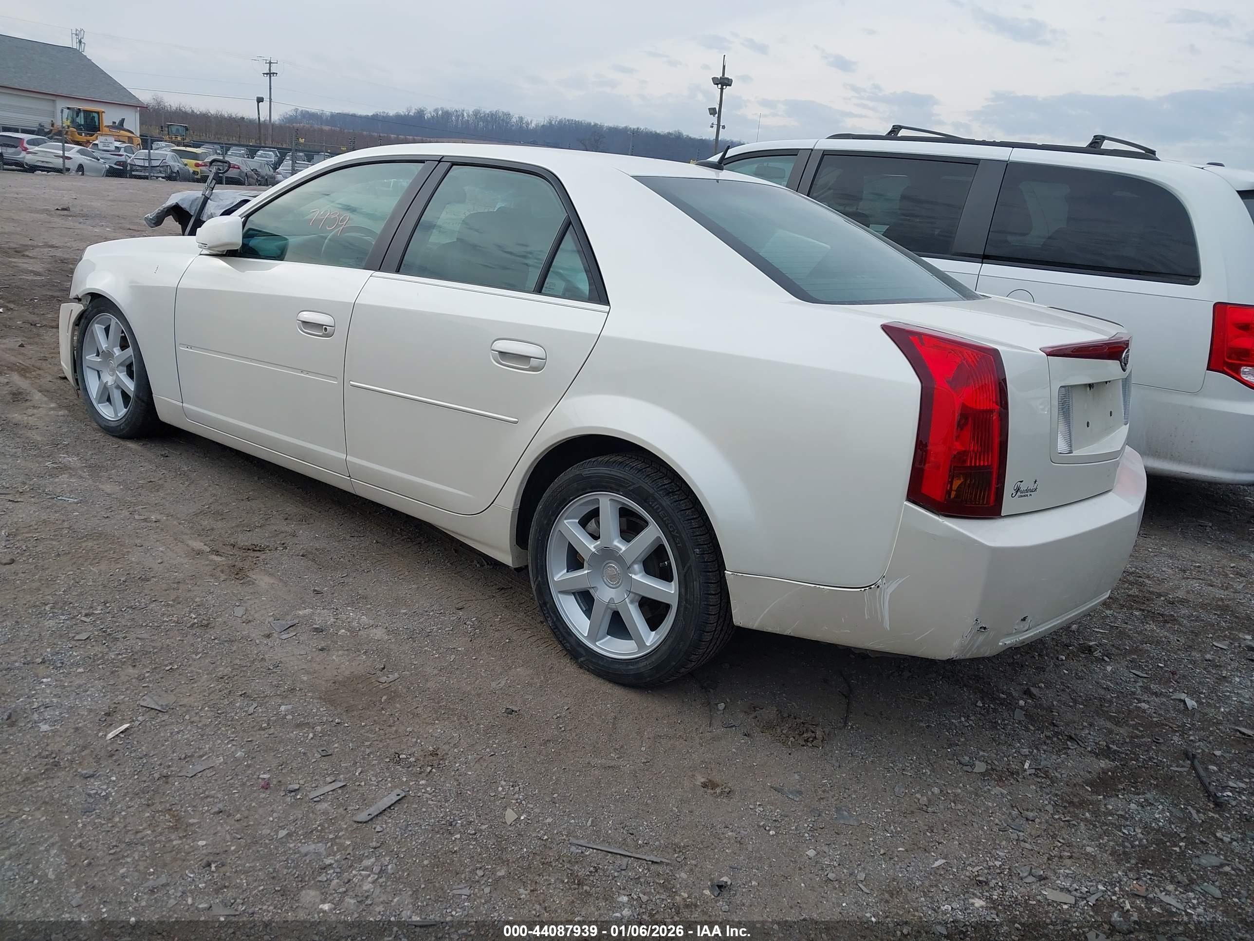 CADILLAC CTS image 3