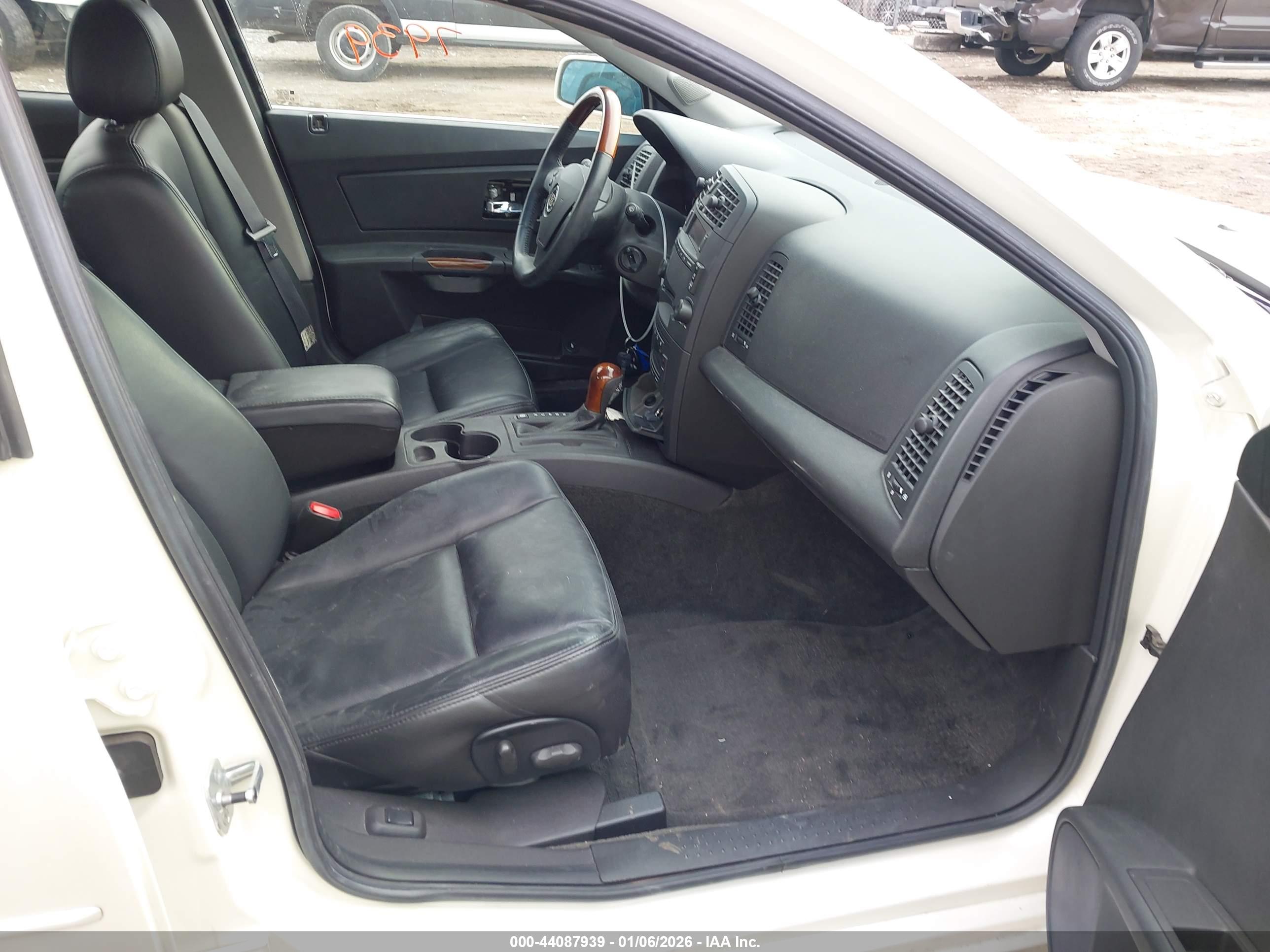 CADILLAC CTS image 5