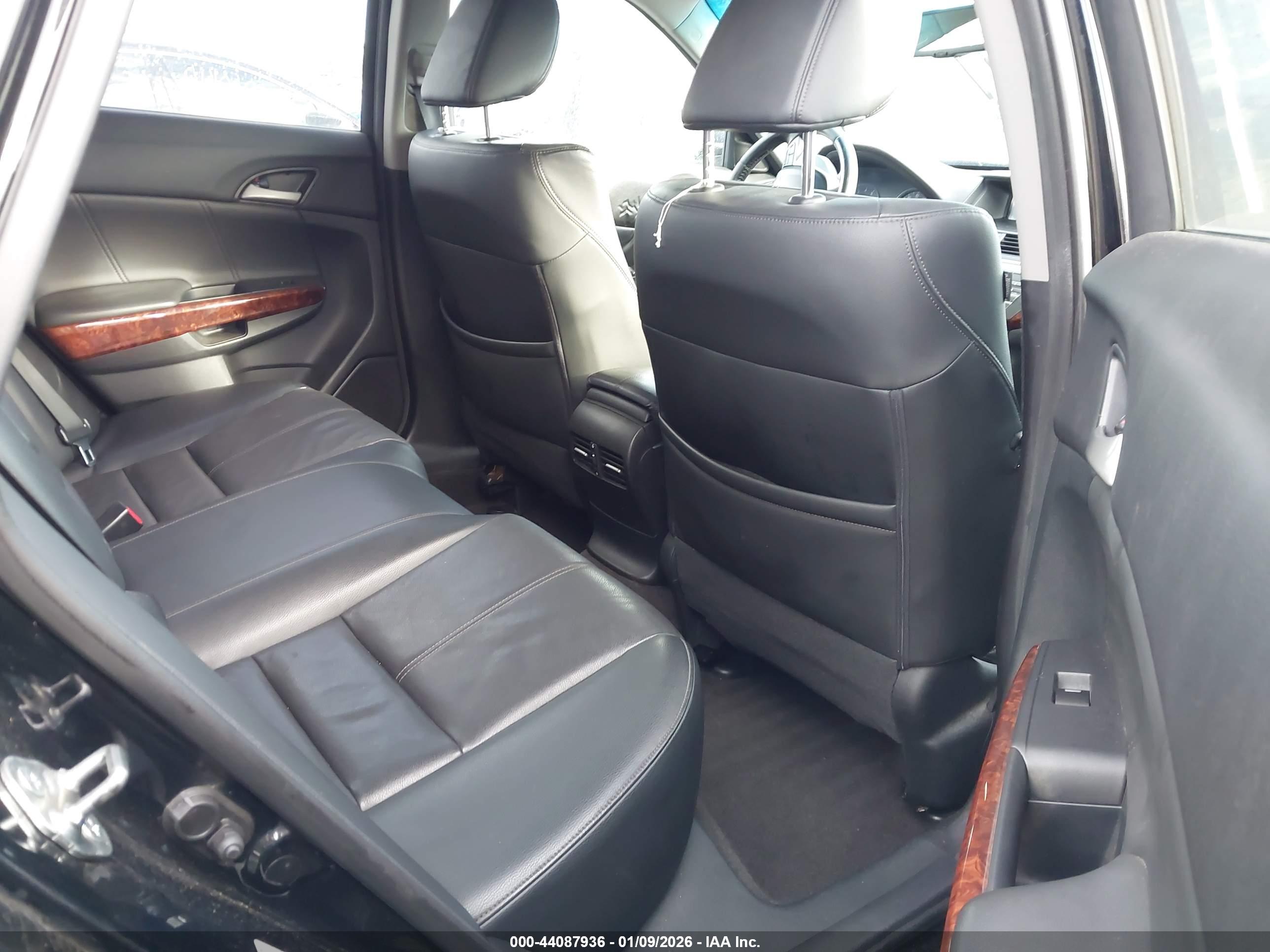 HONDA CROSSTOUR image 8