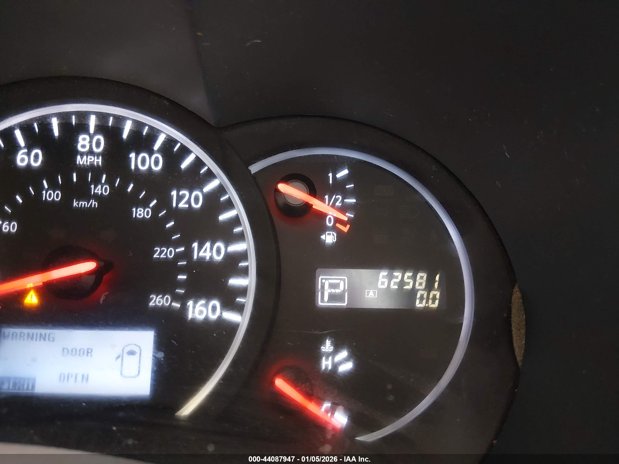 NISSAN QUEST image 7