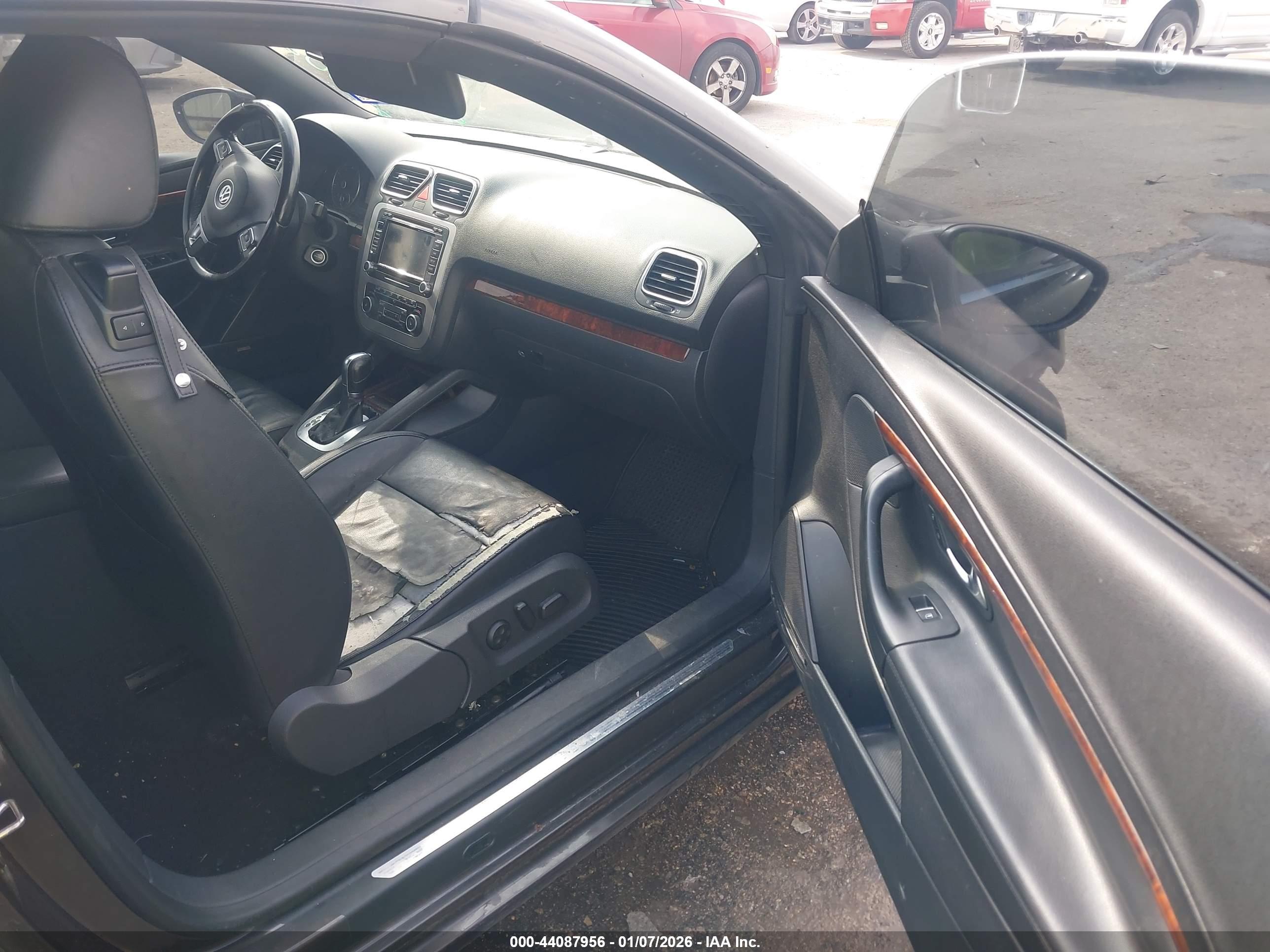 VOLKSWAGEN EOS image 5