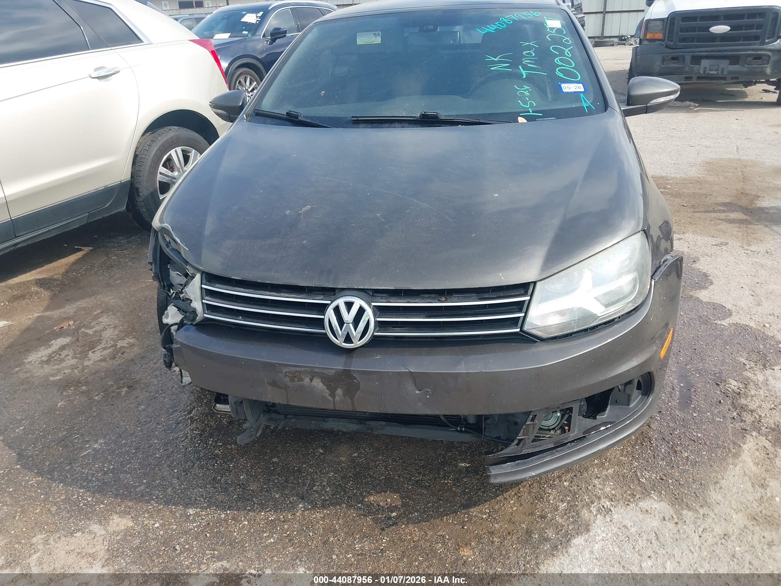 VOLKSWAGEN EOS image 6