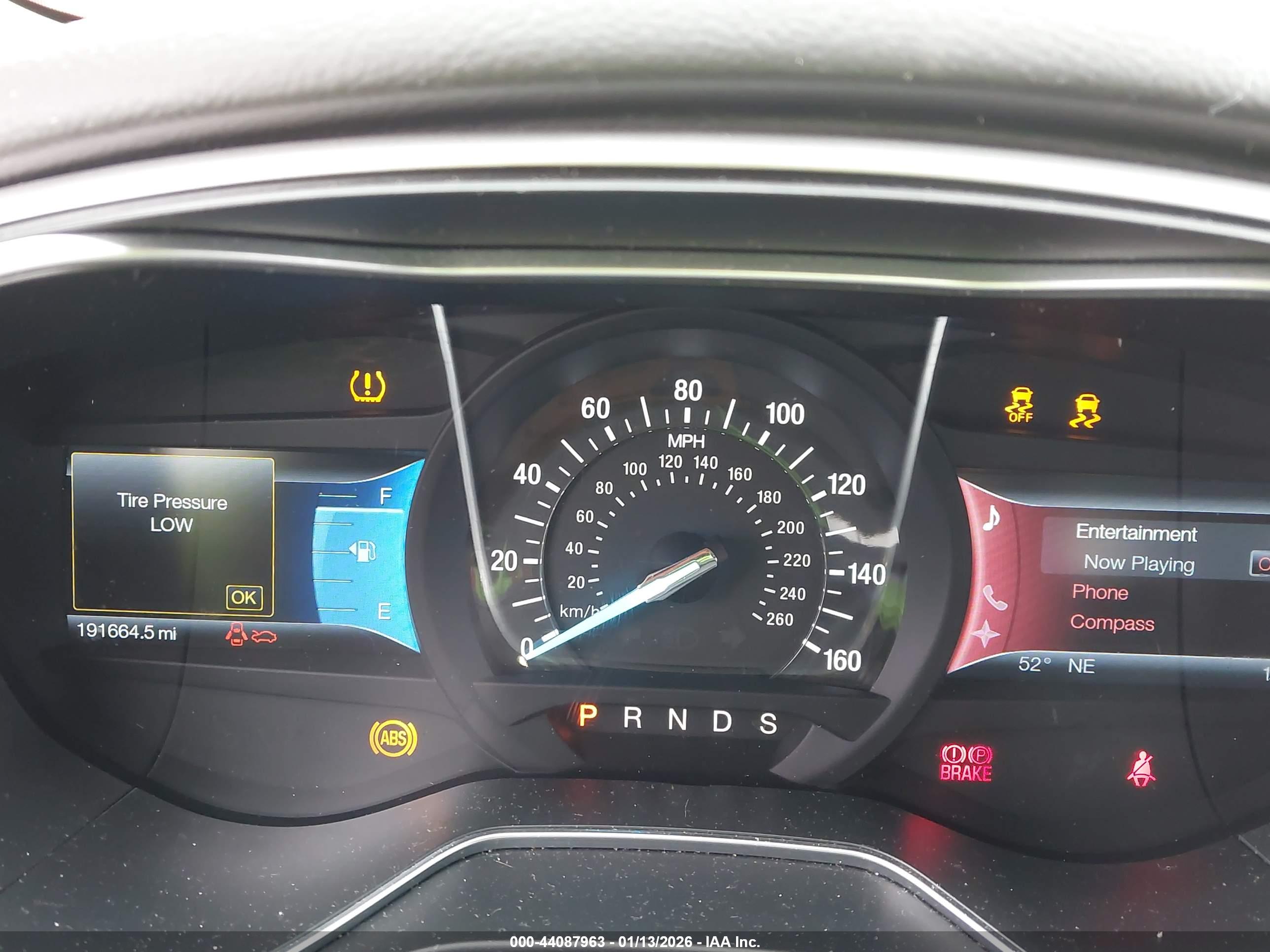 FORD FUSION image 7