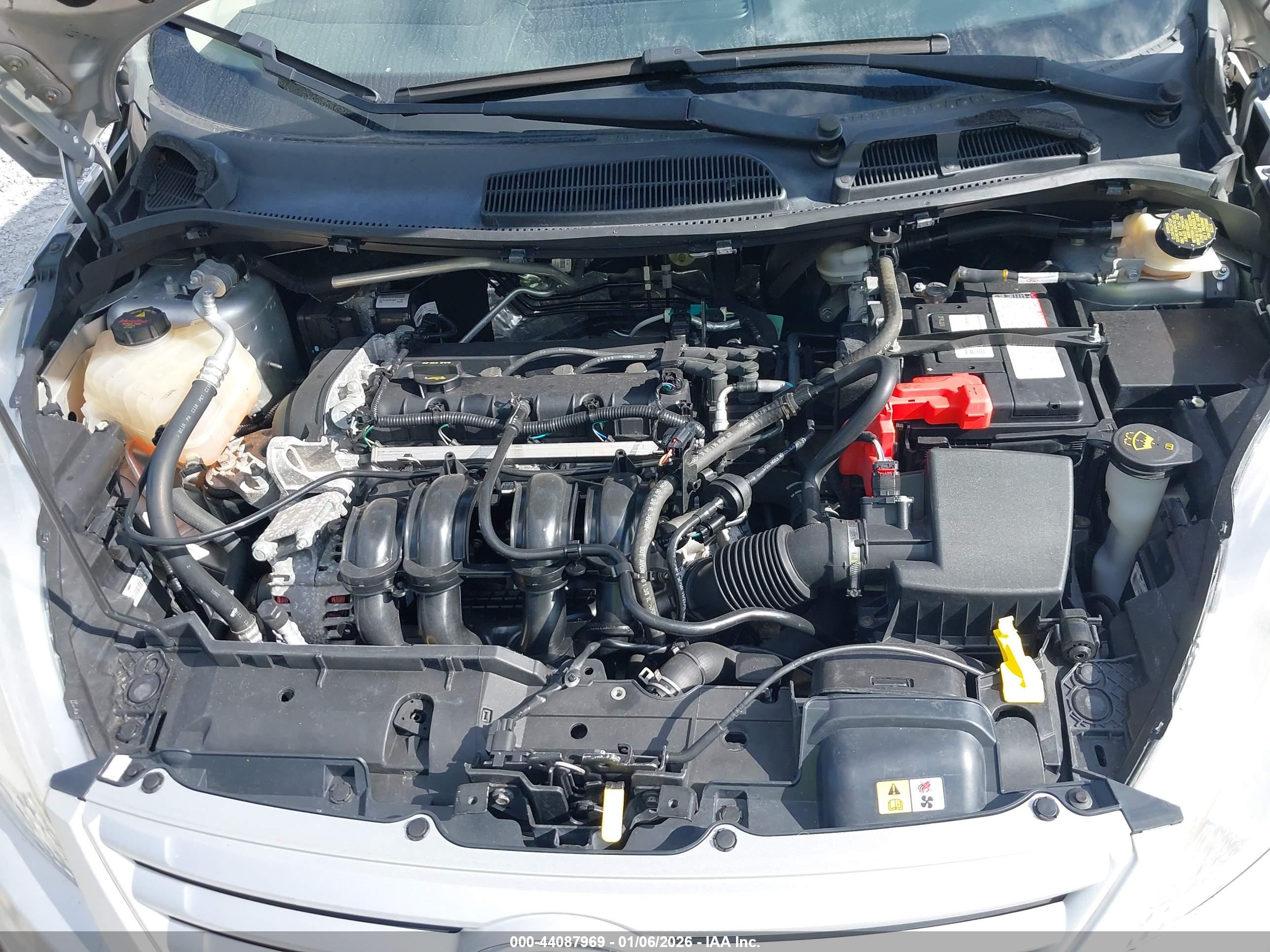 FORD FIESTA image 10