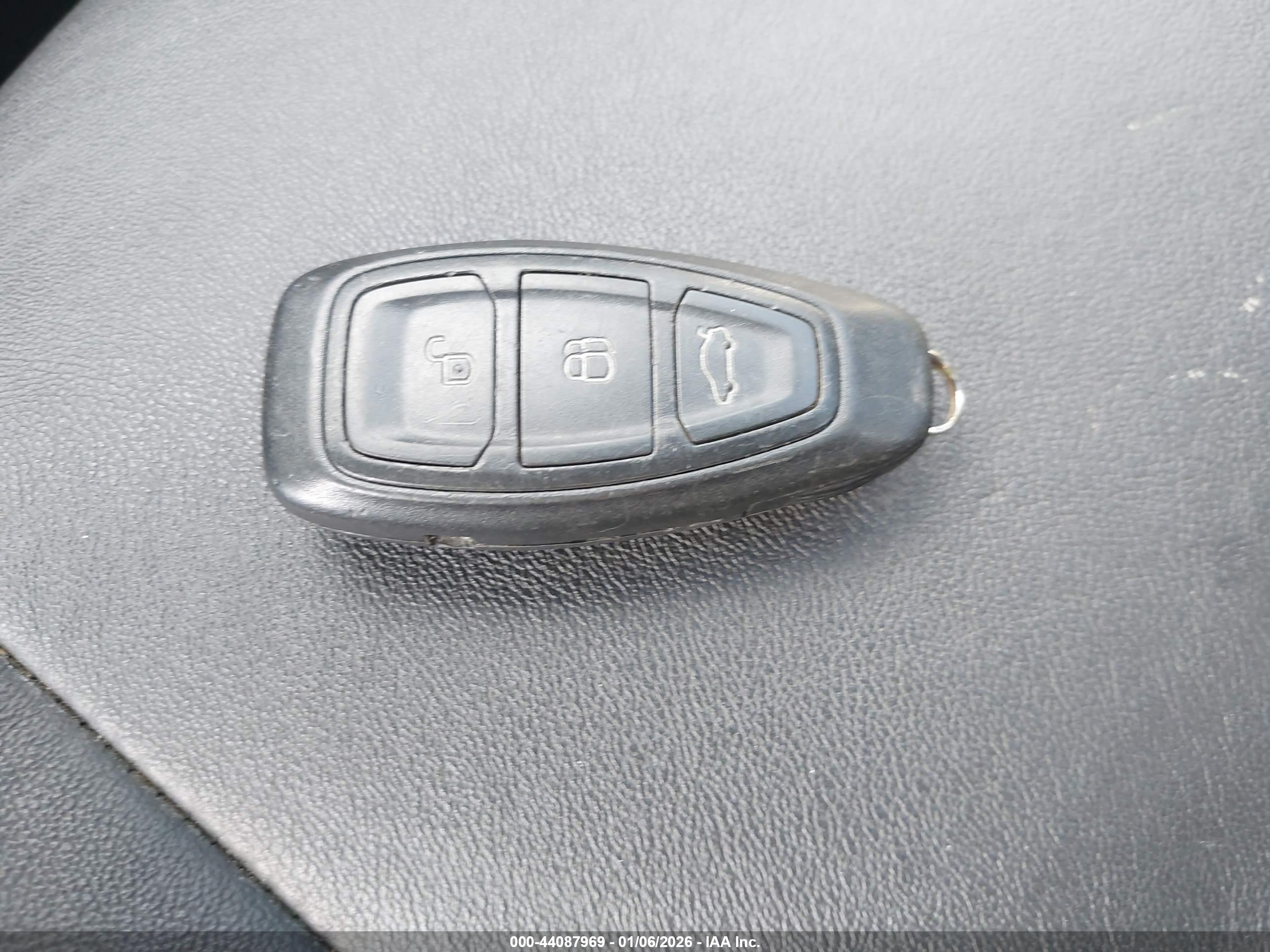 FORD FIESTA image 11