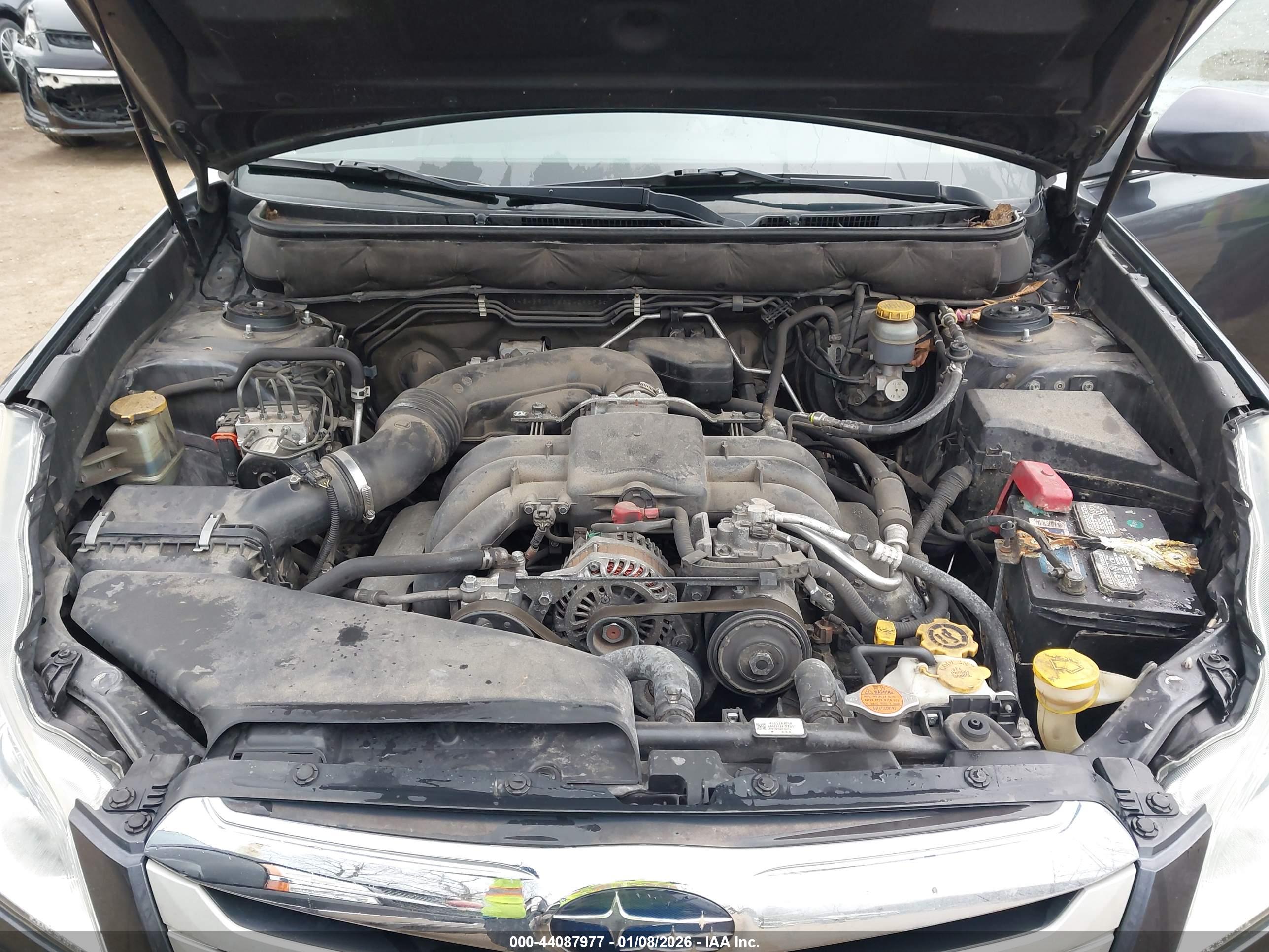 SUBARU OUTBACK image 10
