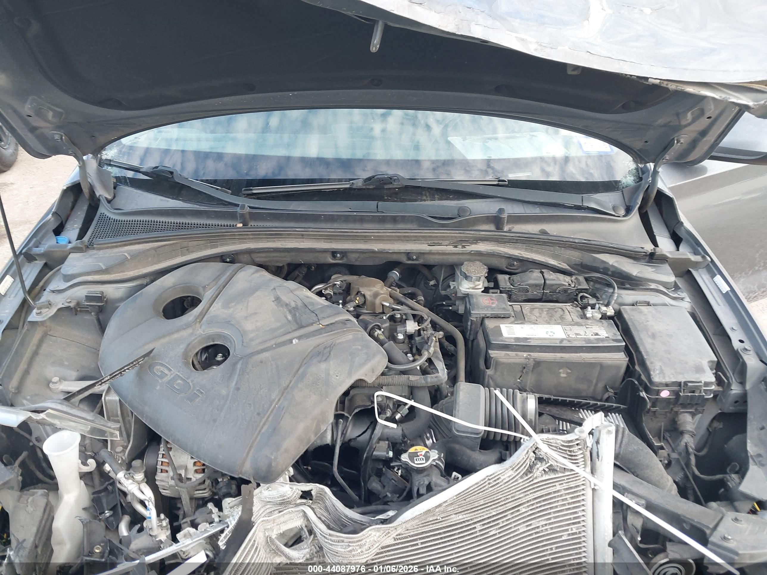 HYUNDAI ELANTRA image 10