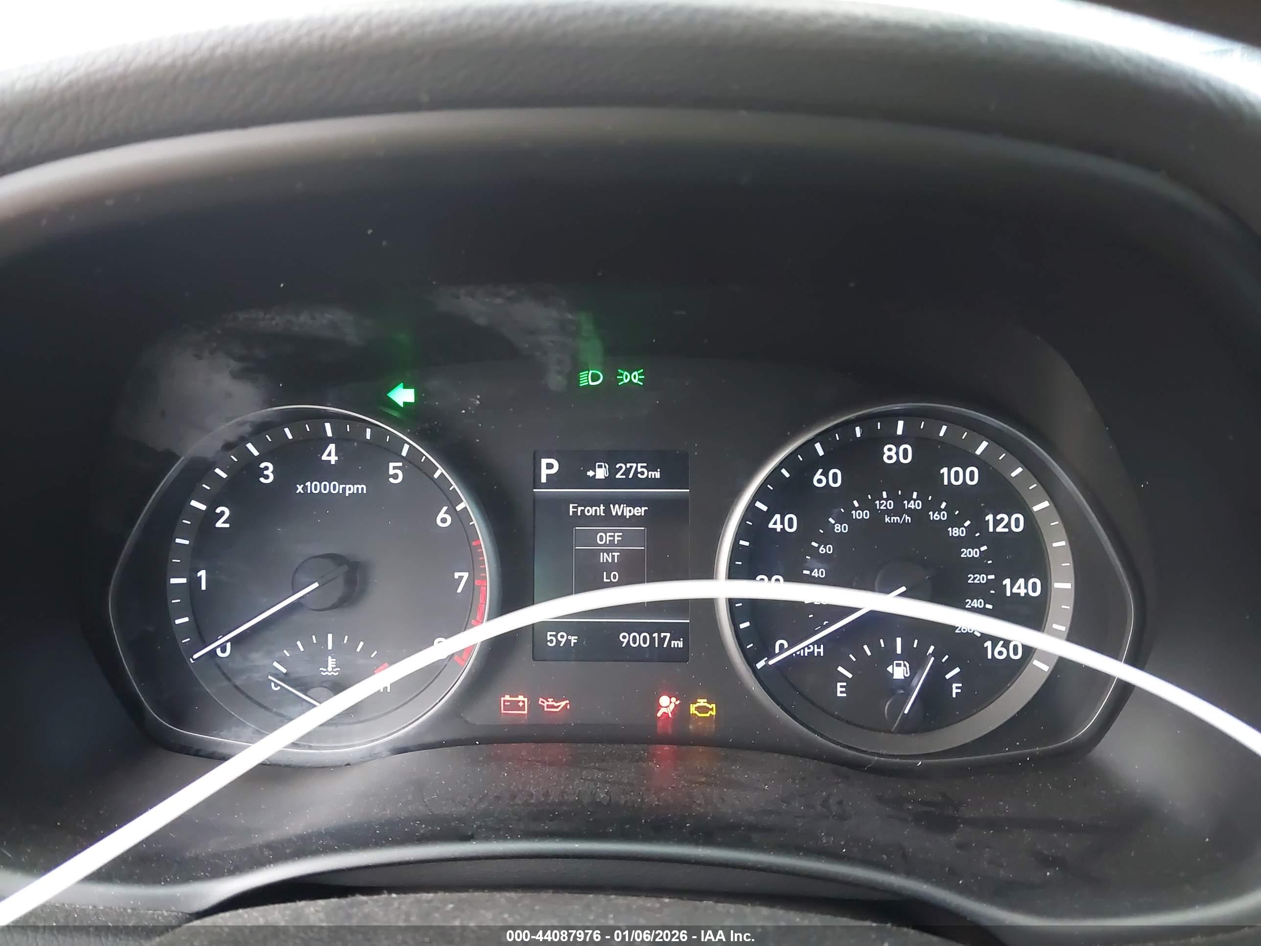 HYUNDAI ELANTRA image 7
