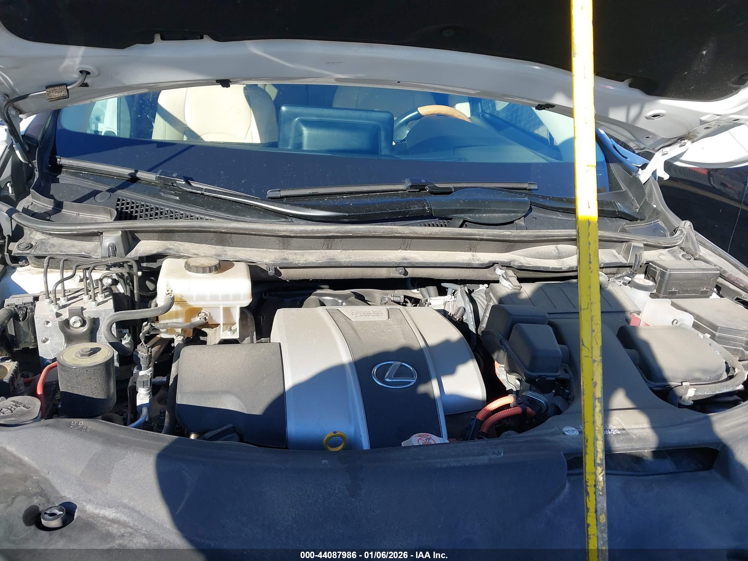 LEXUS RX image 10