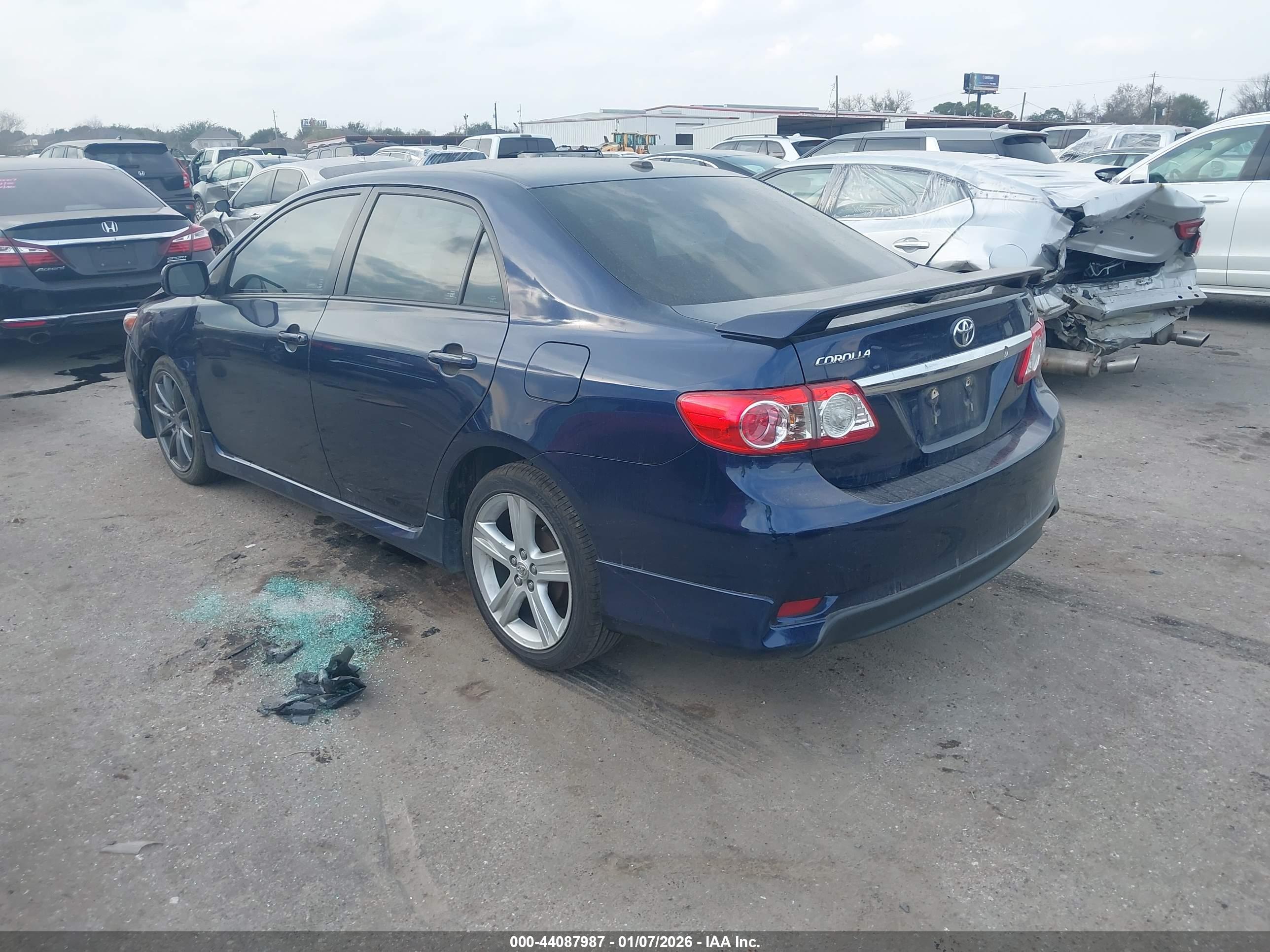 TOYOTA COROLLA image 3