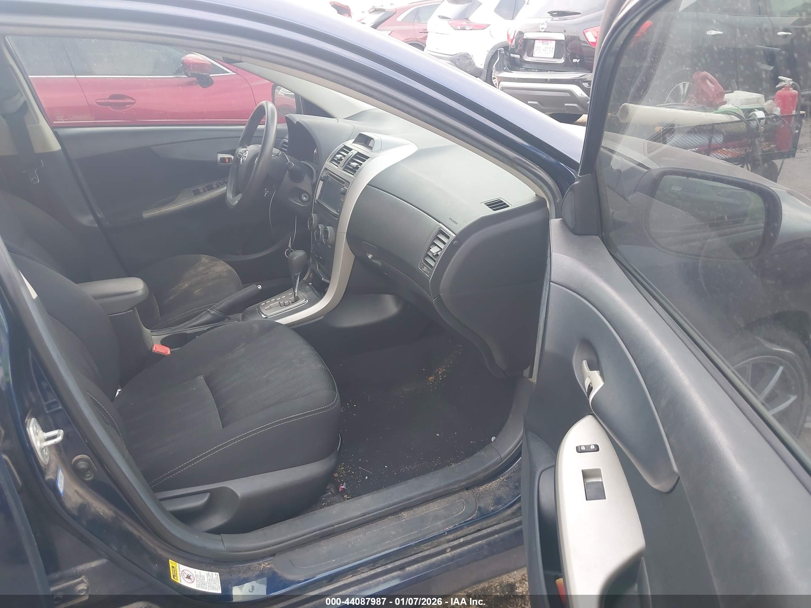 TOYOTA COROLLA image 5