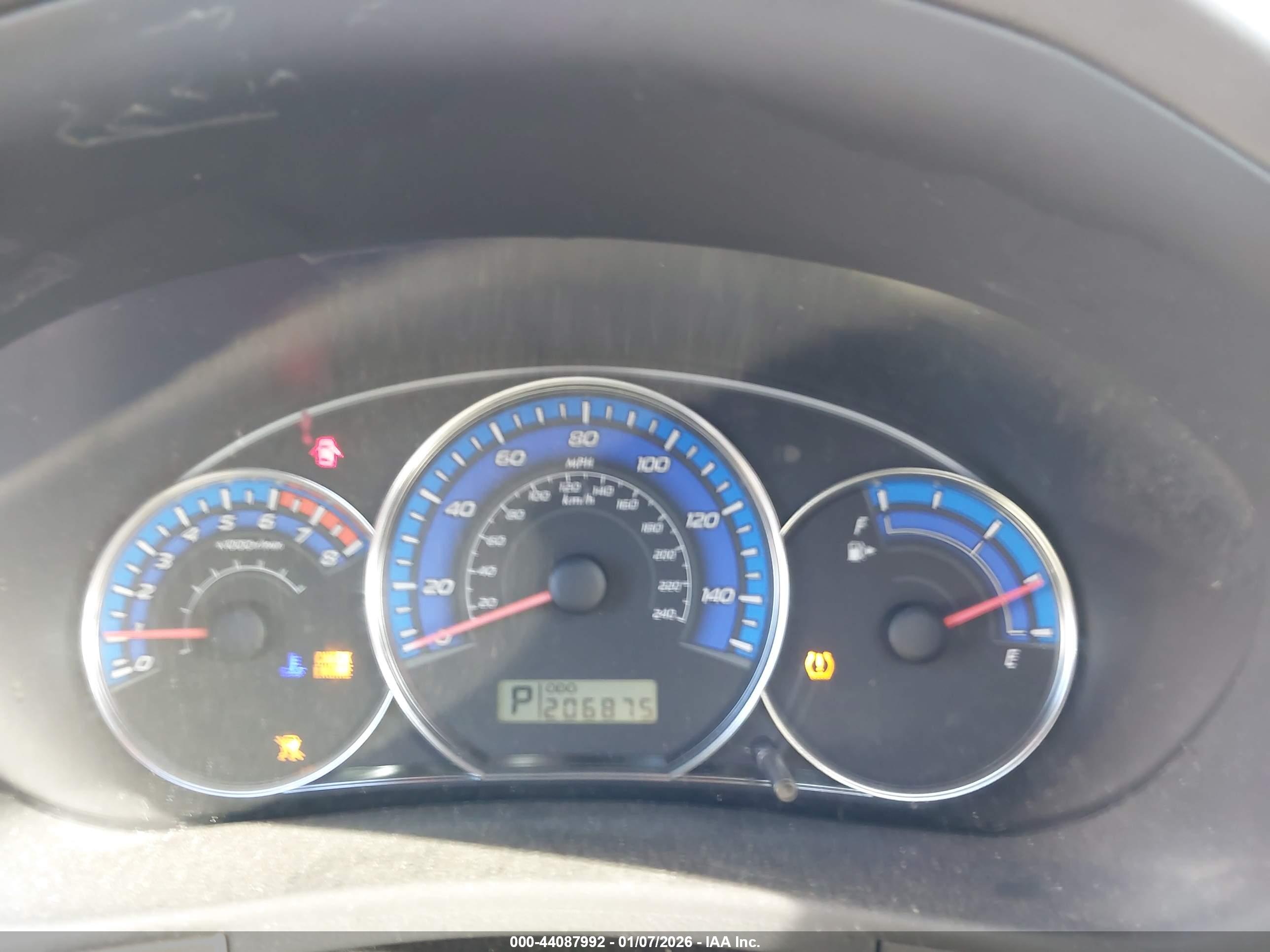 SUBARU FORESTER image 7