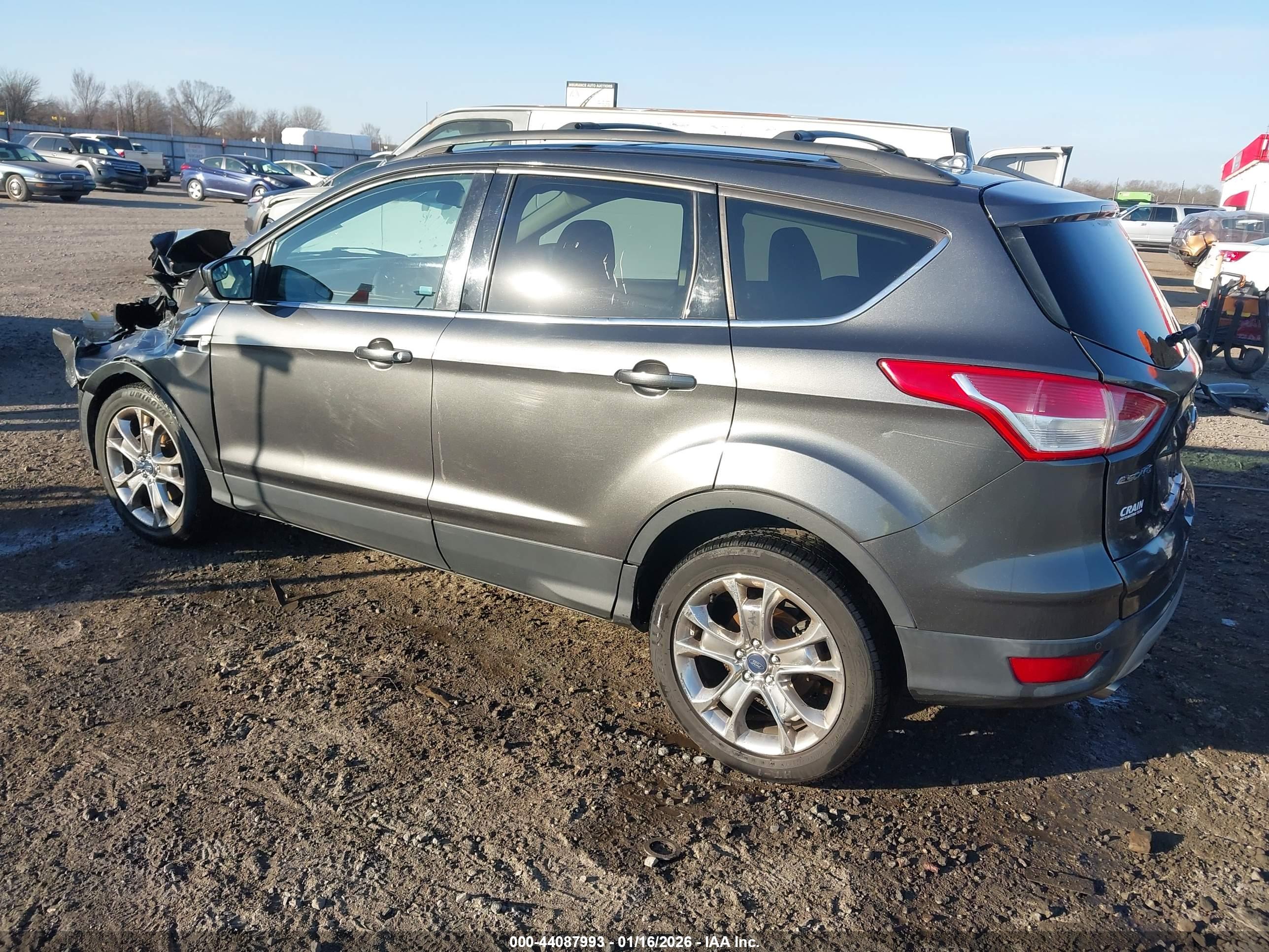 FORD ESCAPE image 3