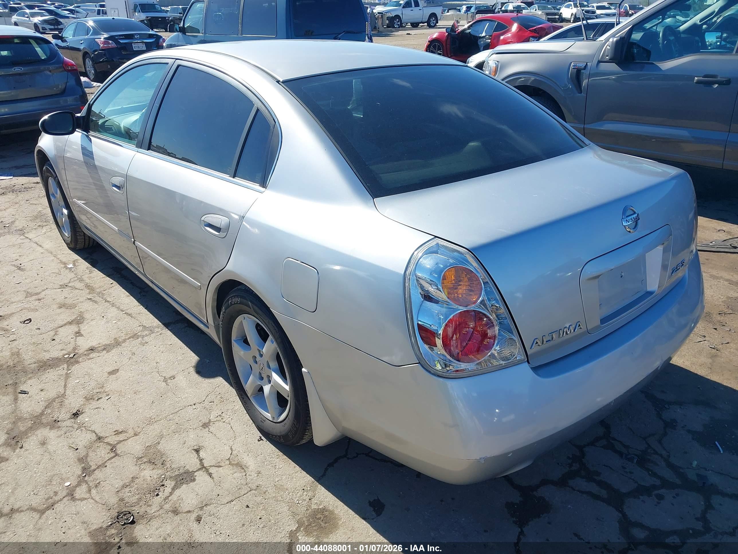 NISSAN ALTIMA image 3