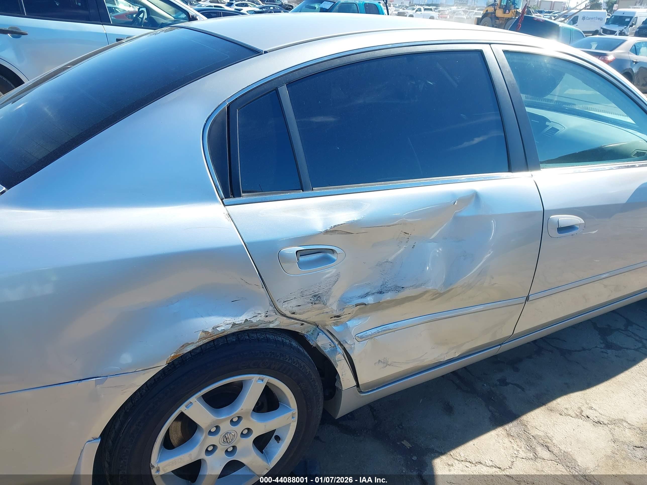 NISSAN ALTIMA image 6