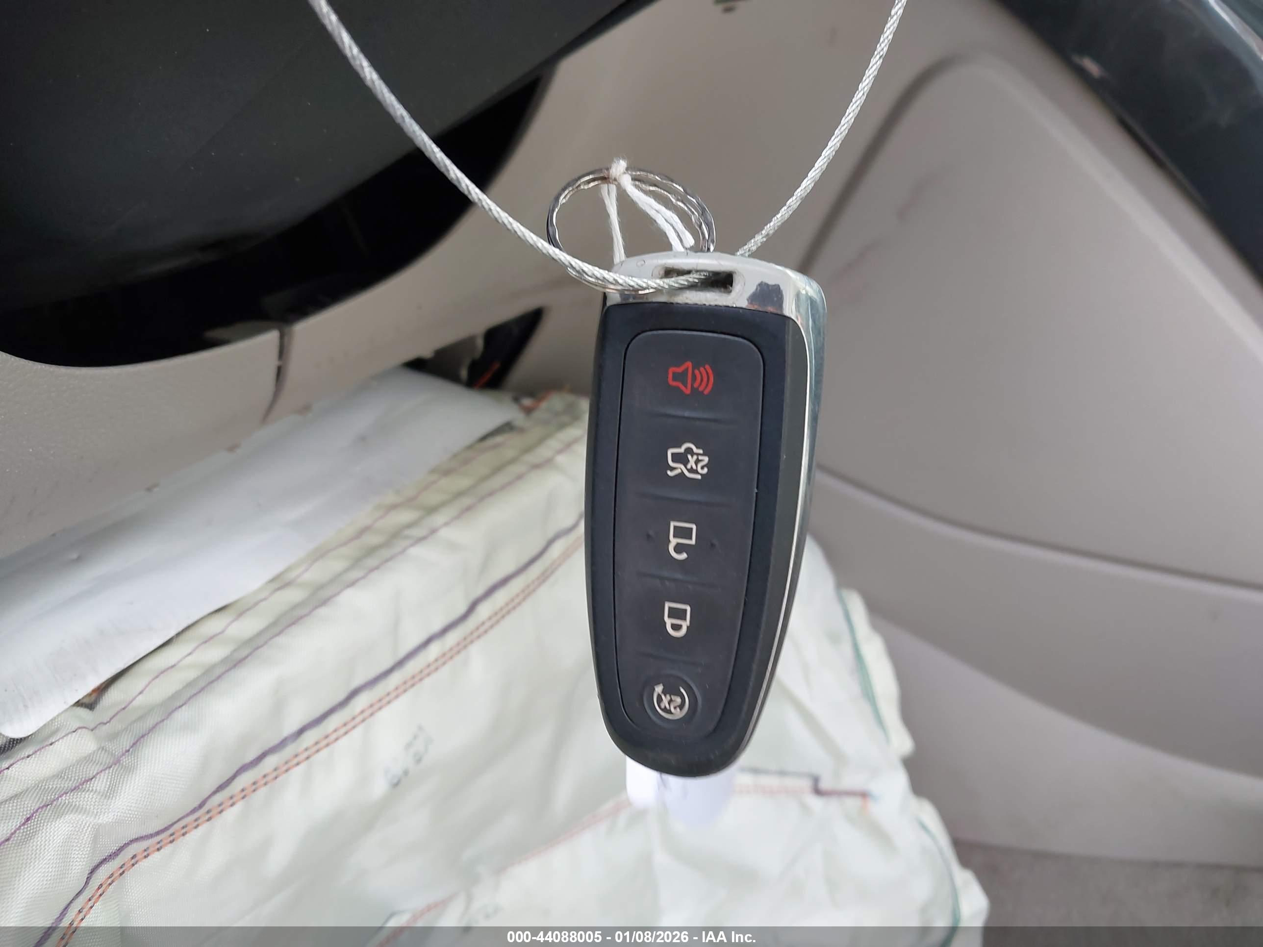 FORD ESCAPE image 11