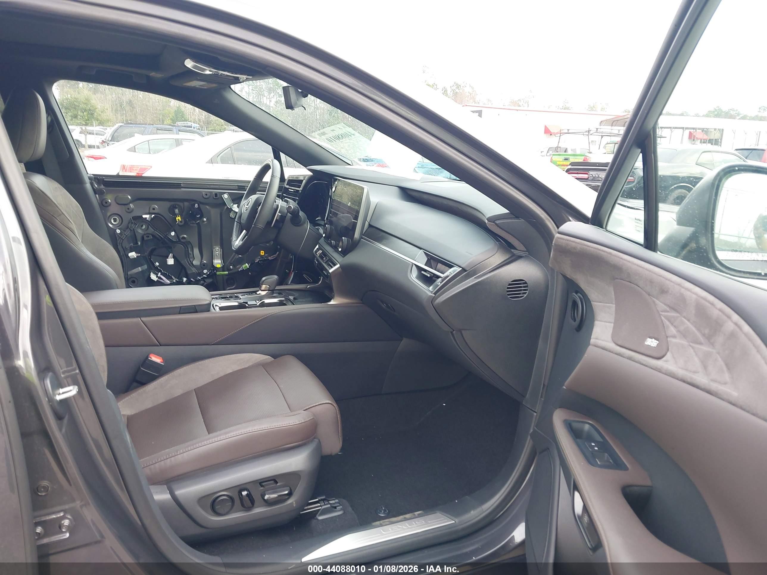 LEXUS RX image 5