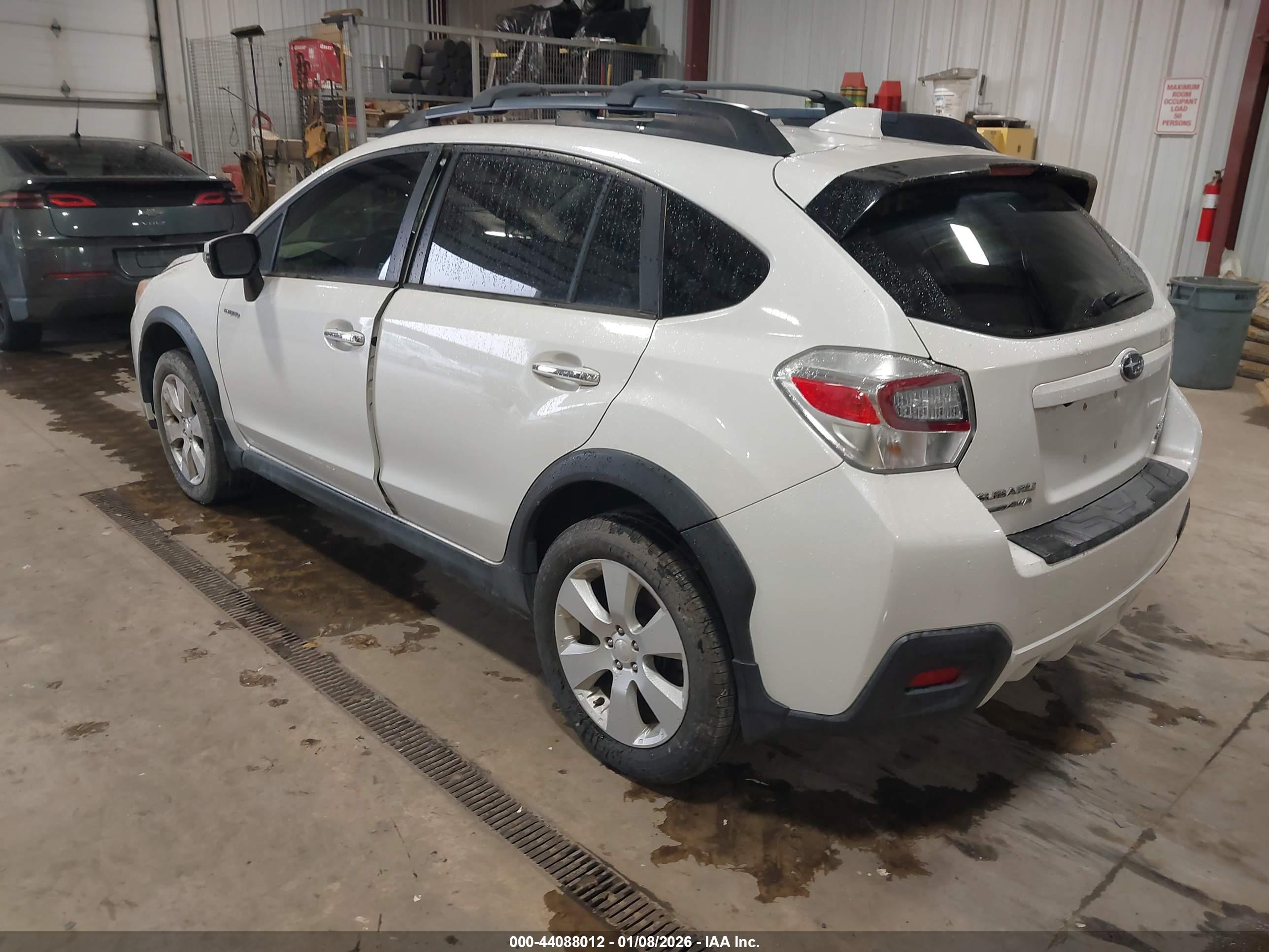 SUBARU CROSSTREK image 3