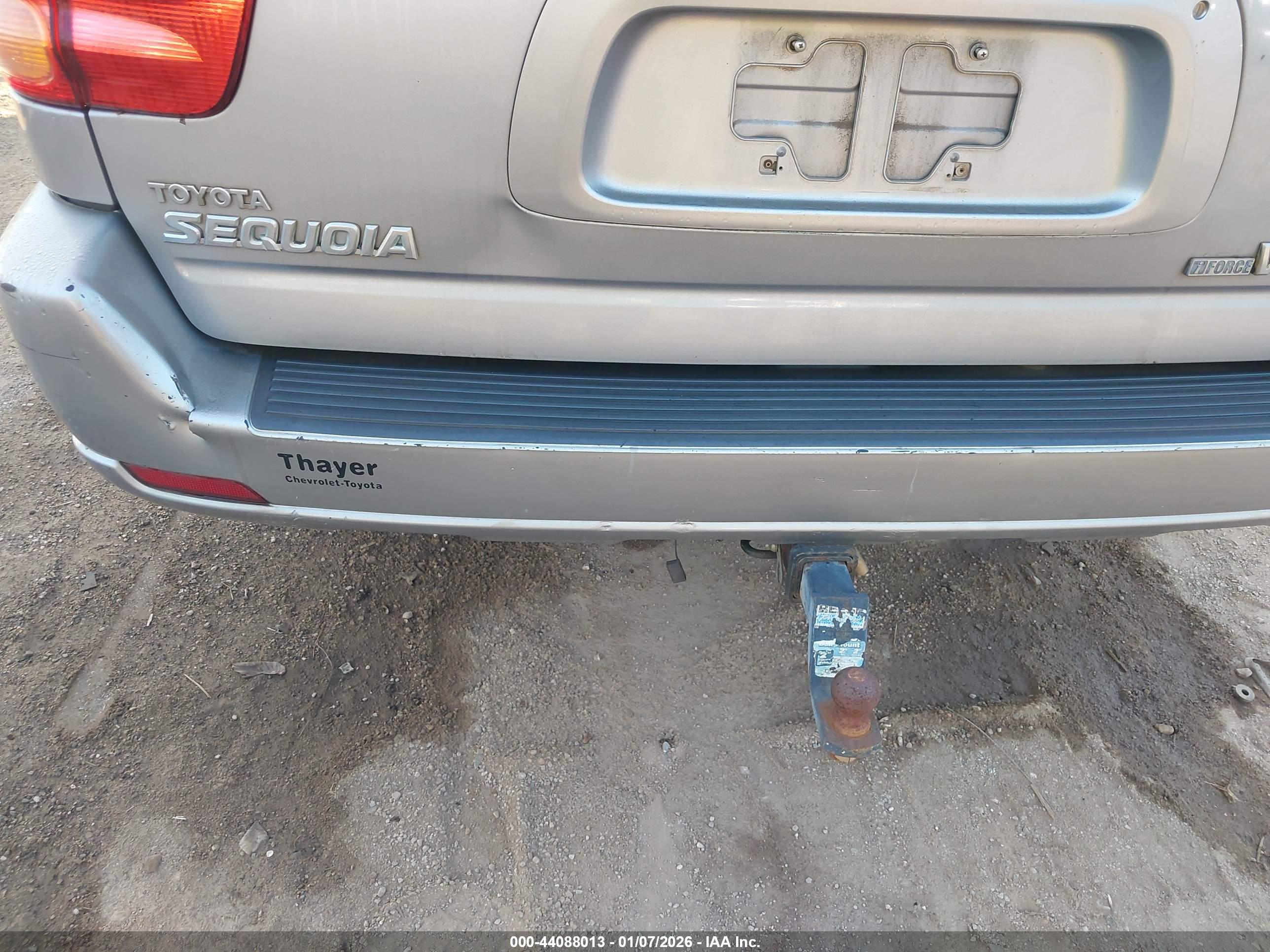 TOYOTA SEQUOIA image 6