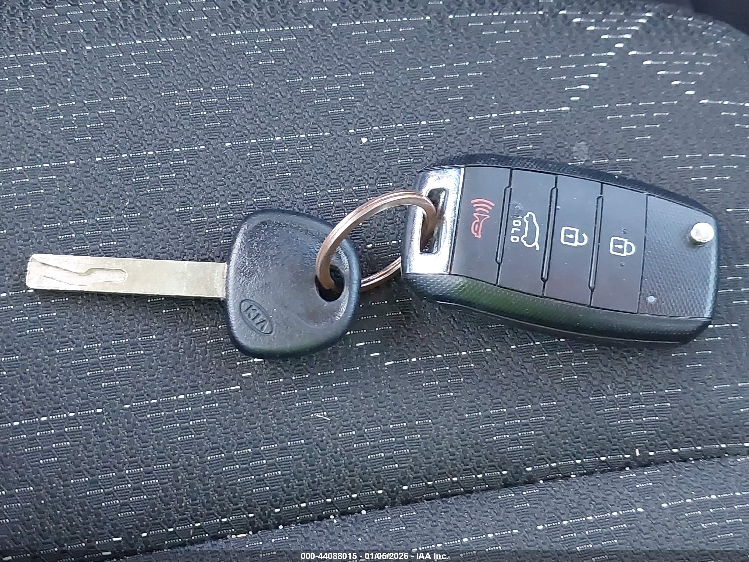 KIA RIO image 11
