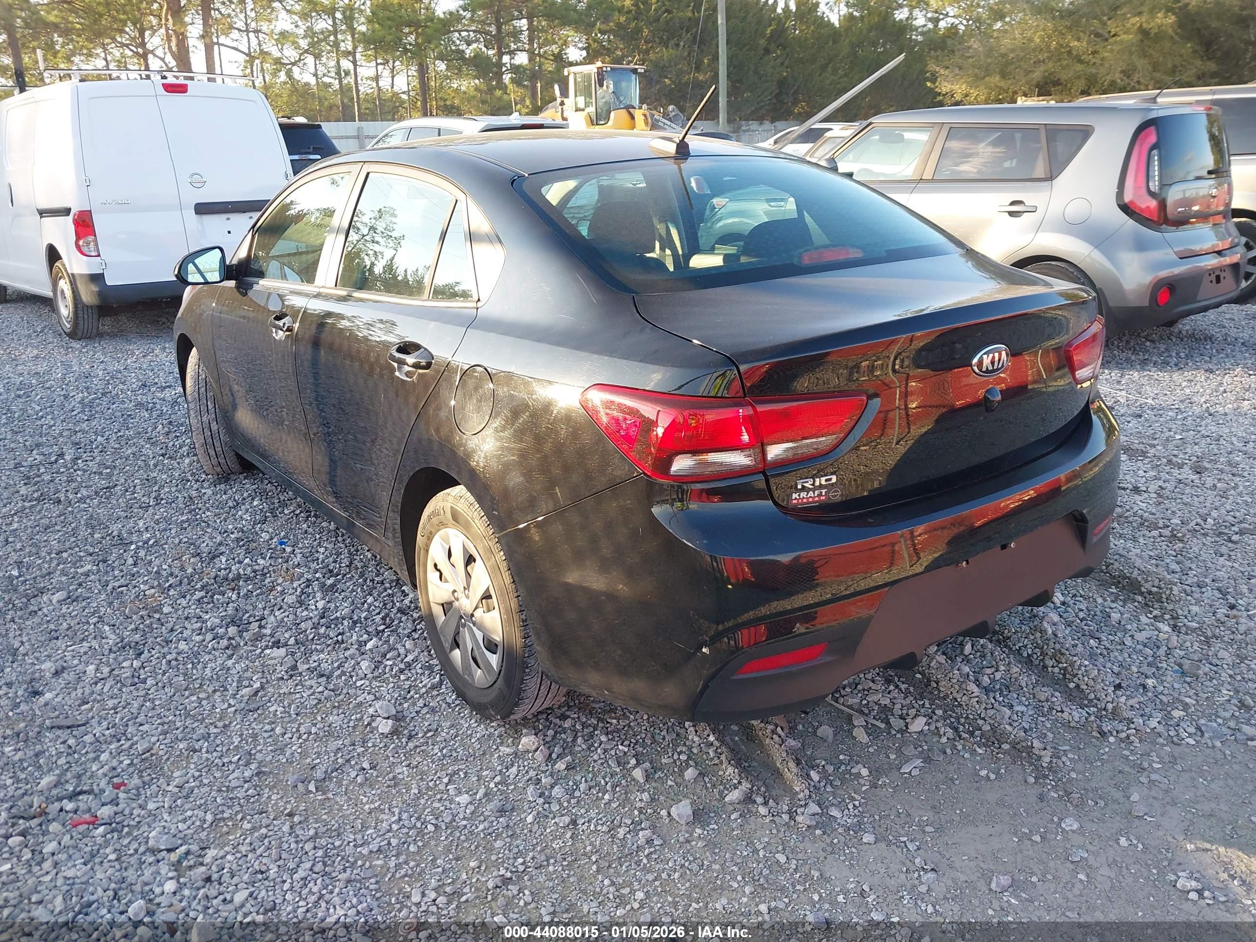 KIA RIO image 3