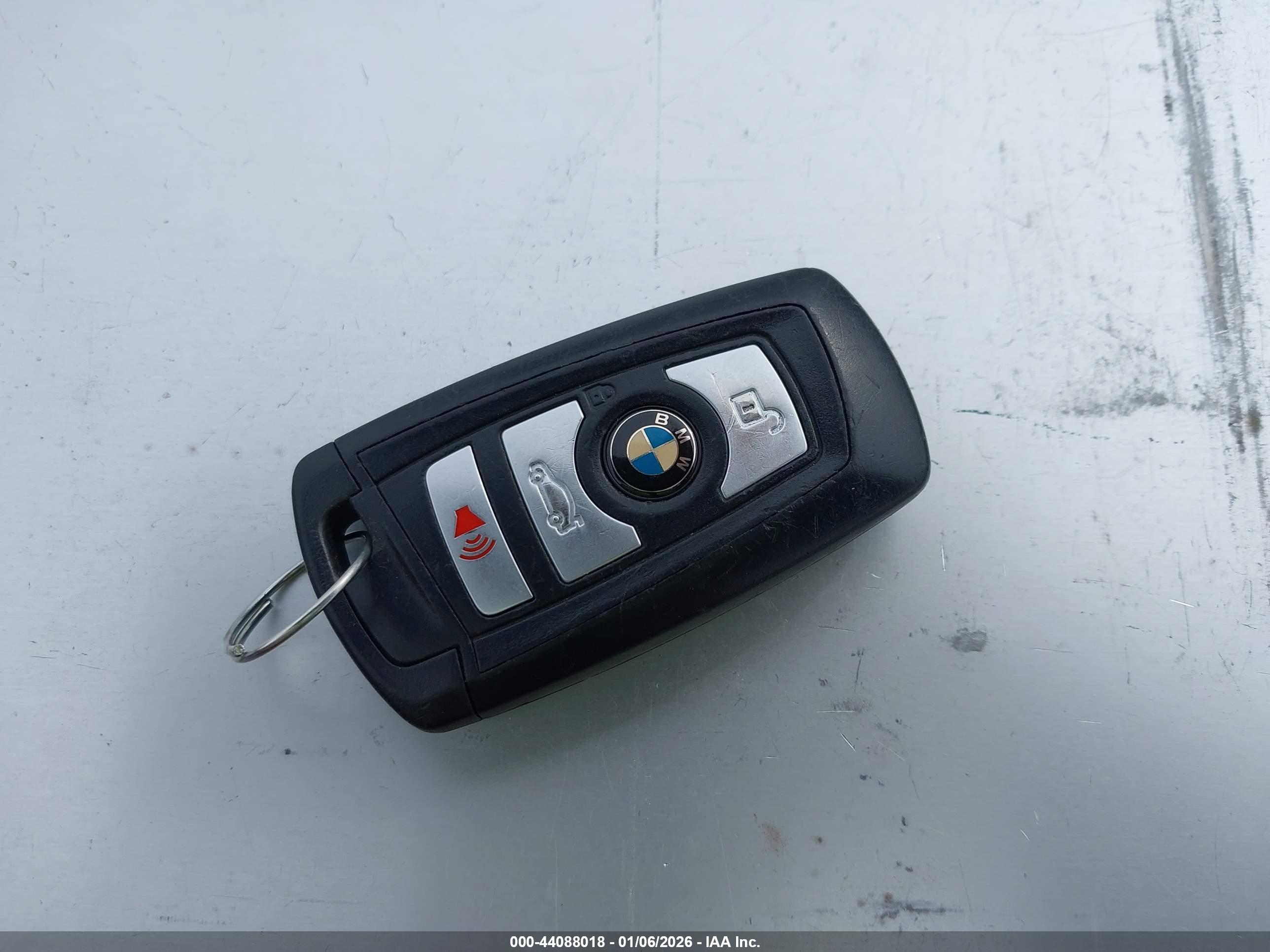 BMW 550I image 11