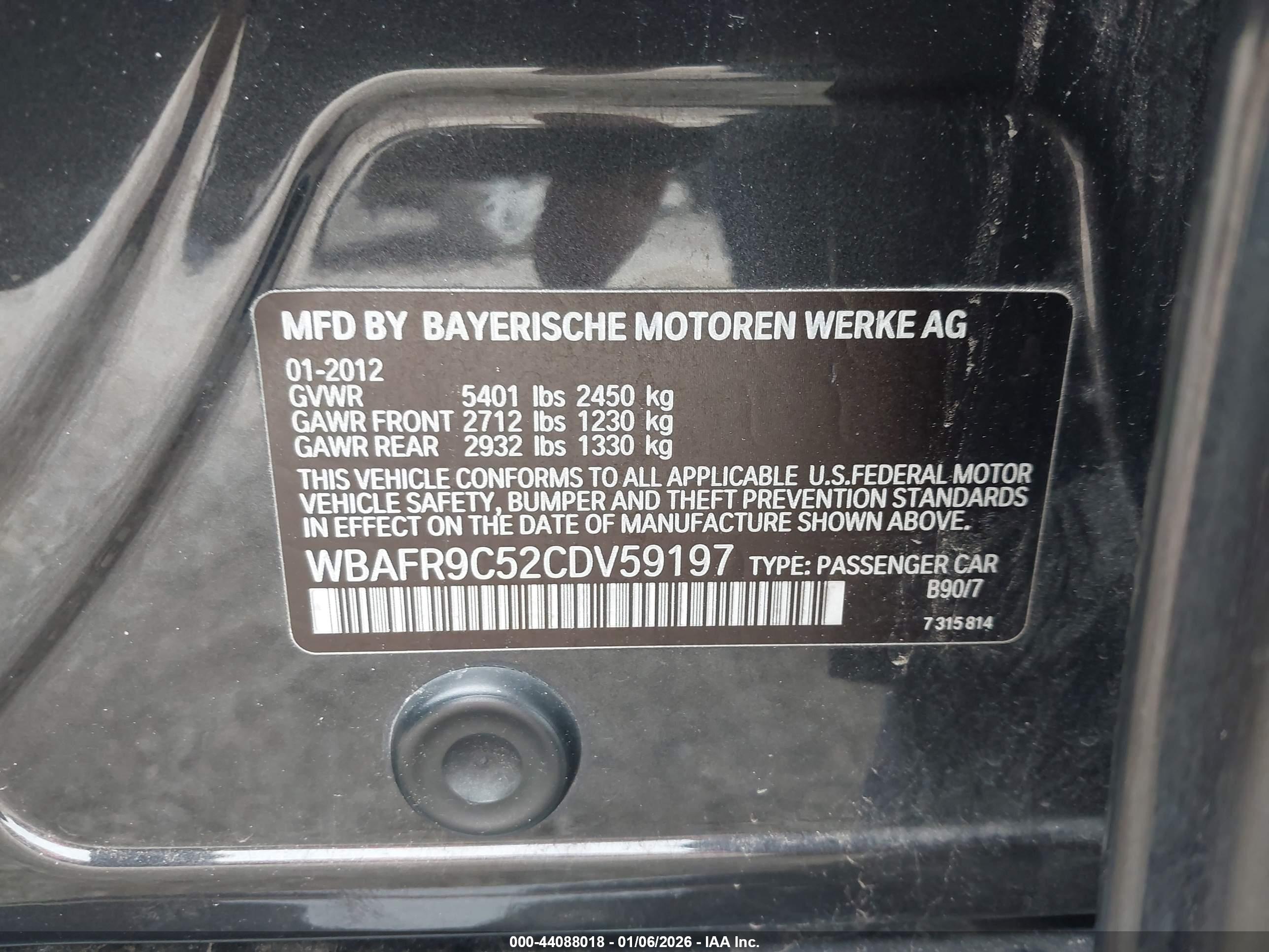 BMW 550I image 9