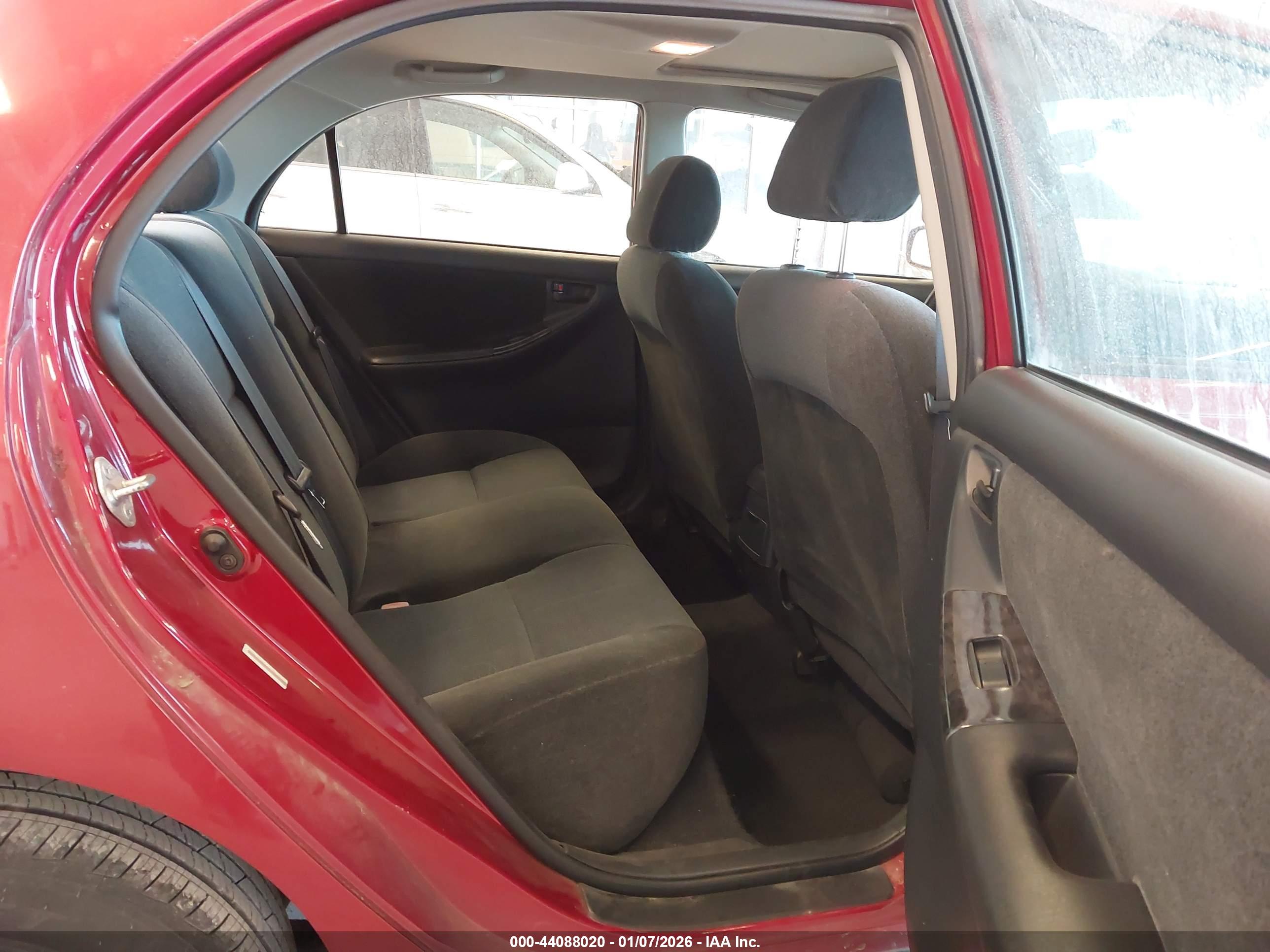 TOYOTA COROLLA image 8