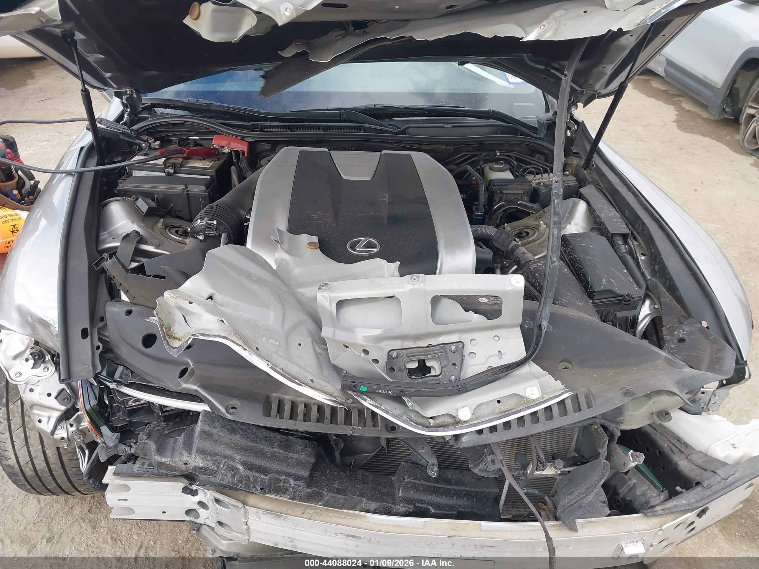 LEXUS IS image 10