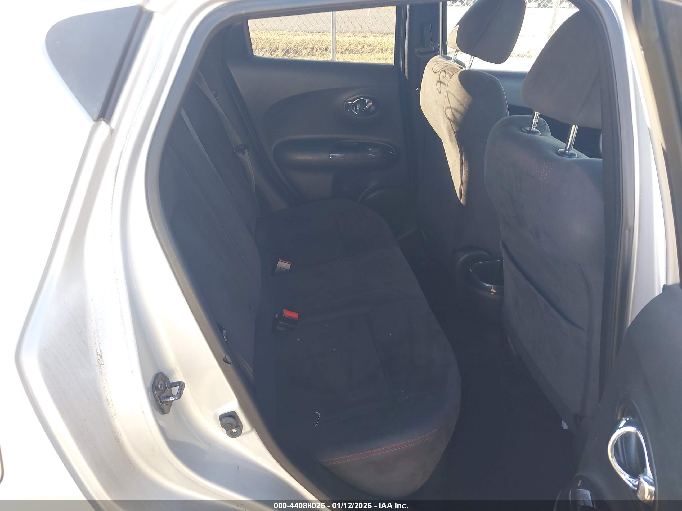 NISSAN JUKE image 8