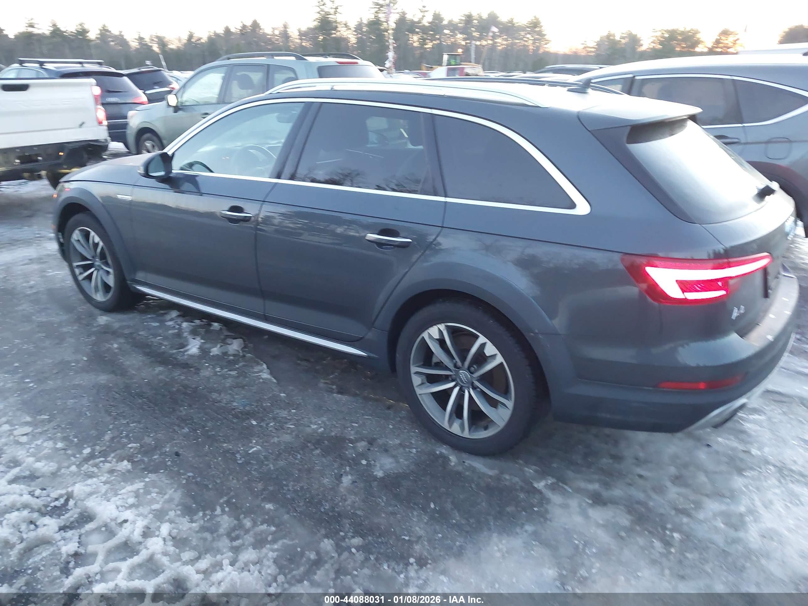 AUDI A4 image 3