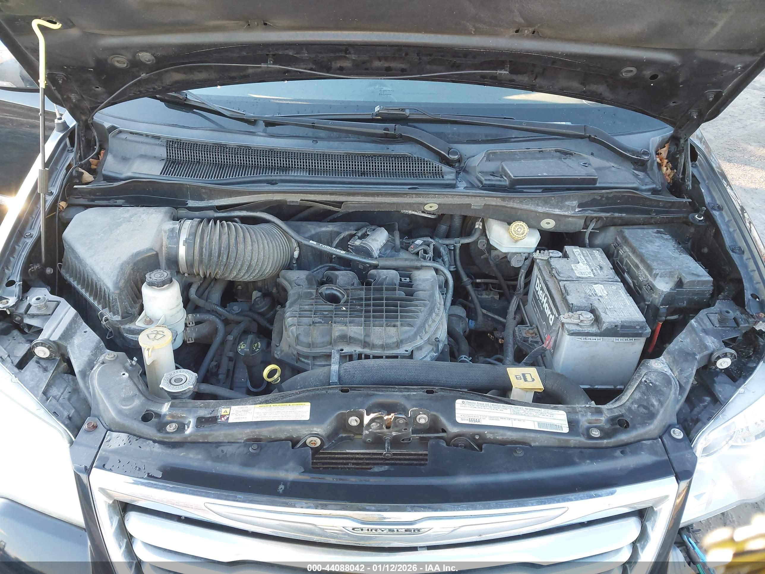 CHRYSLER TOWN image 10