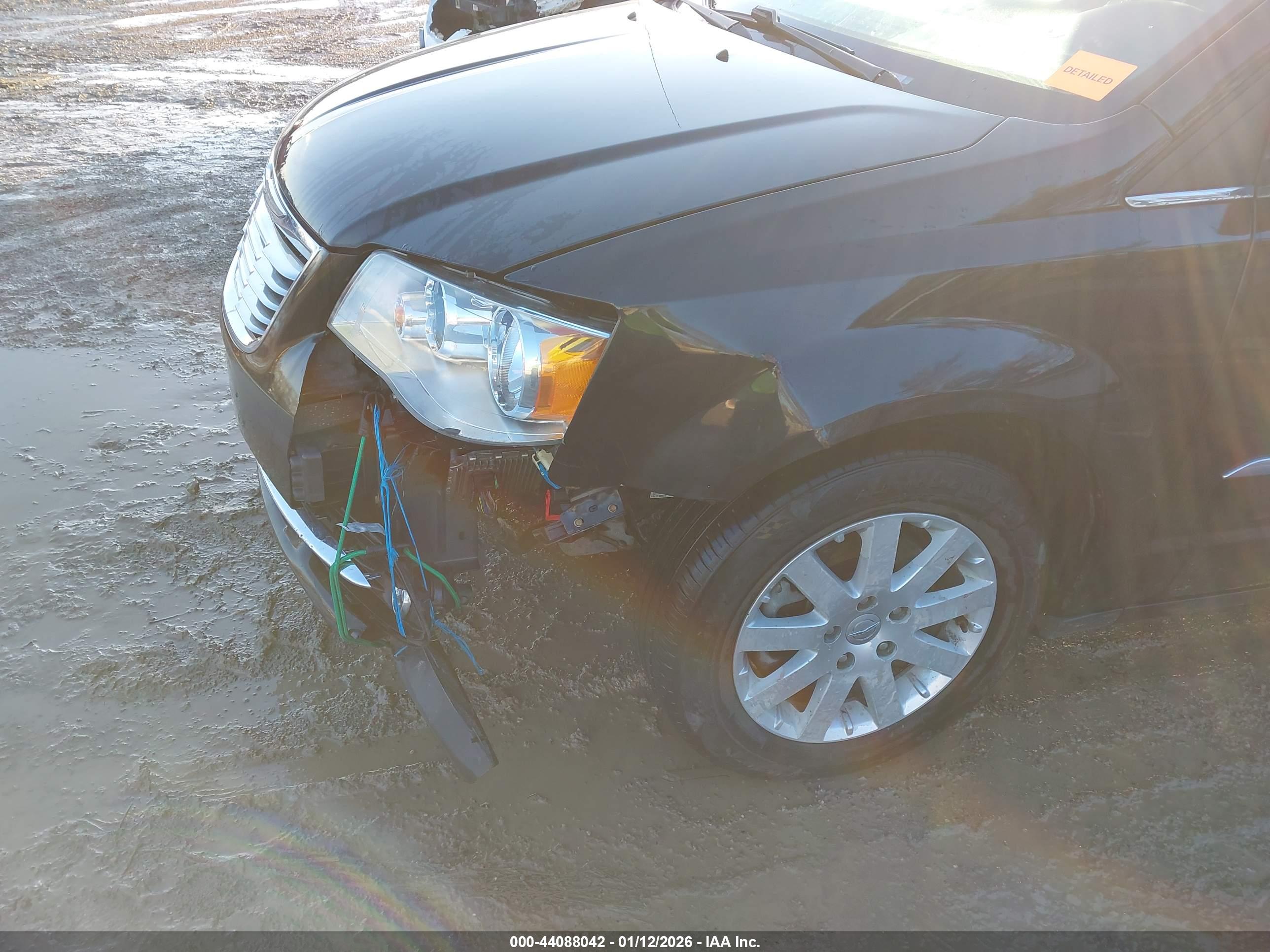 CHRYSLER TOWN image 6